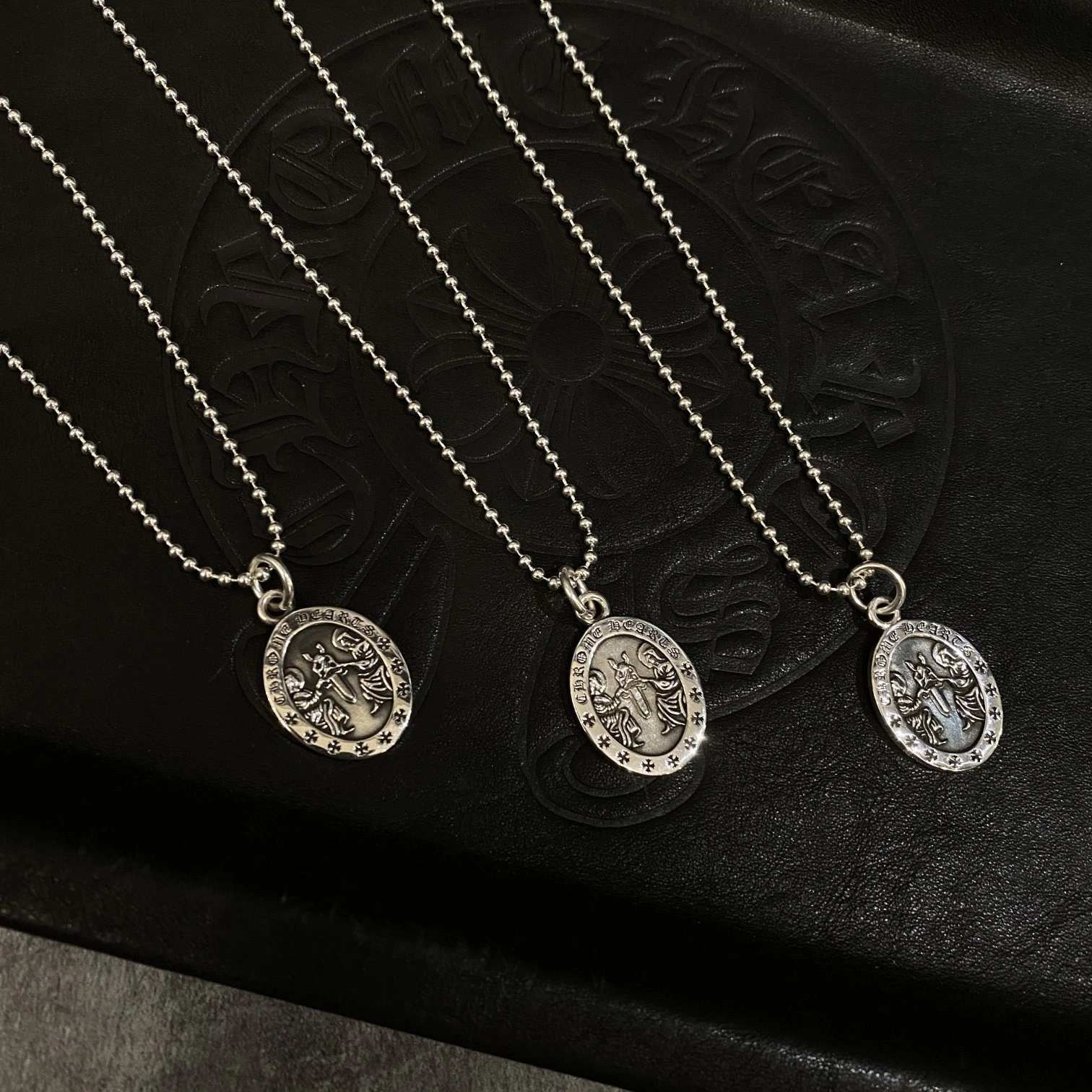 barbara-3hro75 silver item:E-S092D1935