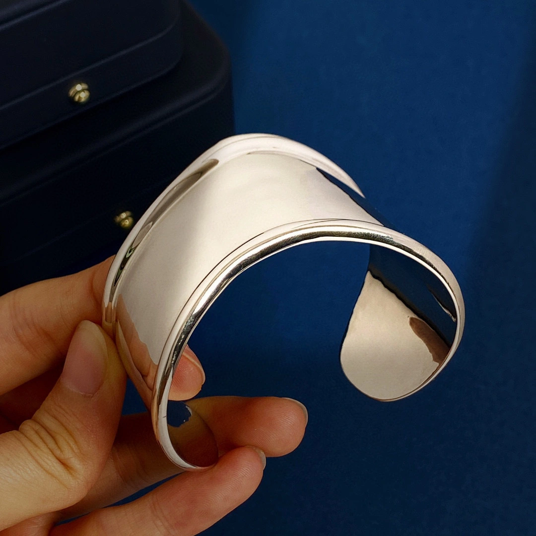 barbara-Tiff19y&3o bone cuff 3colour item:E-S092D1918-3