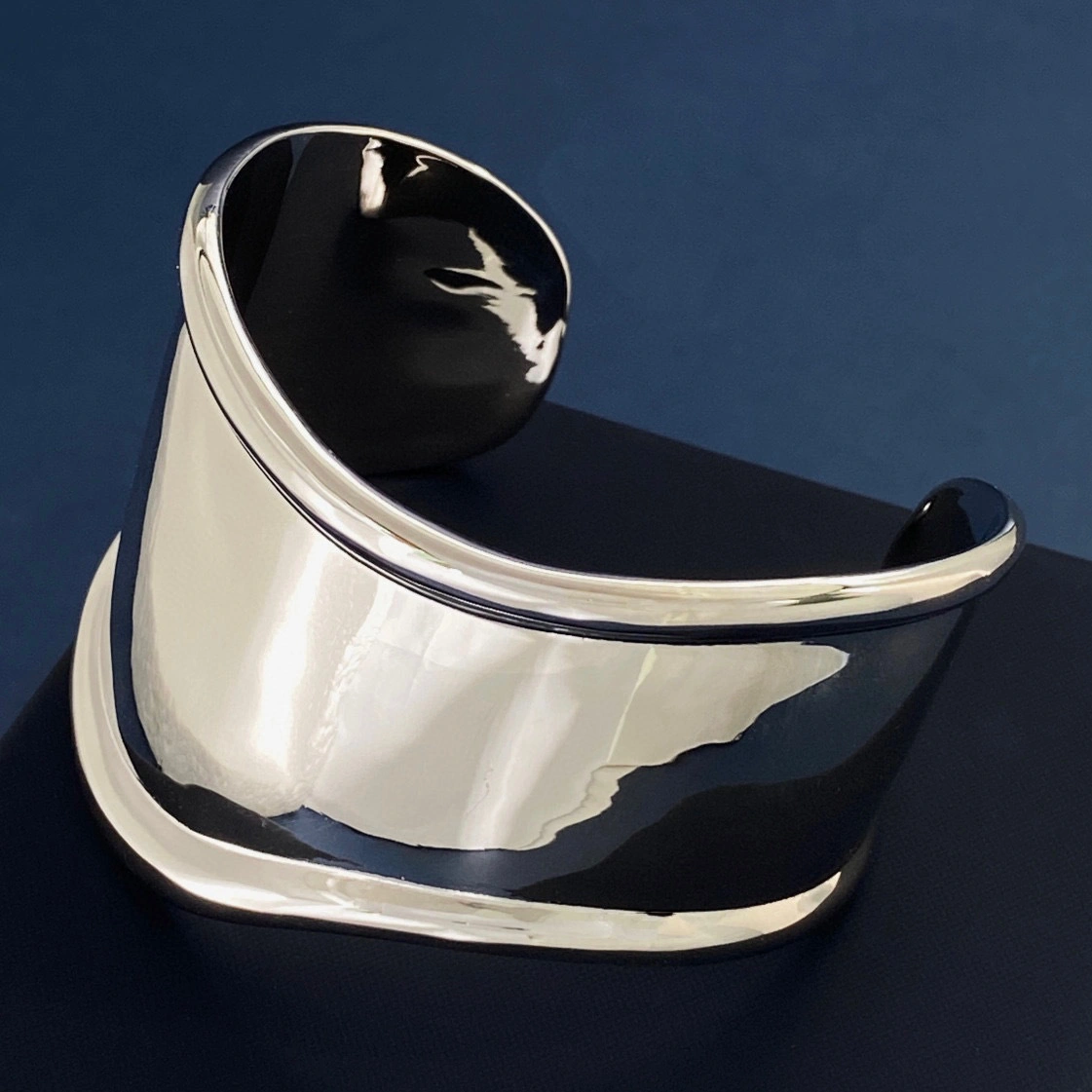barbara-Tiff19y&3o bone cuff 3colour item:E-S092D1918-3