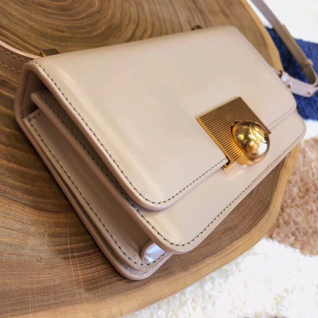 buttermilk skin 587222VCPI16950 ，counters quality item: 086I134BO780I1442