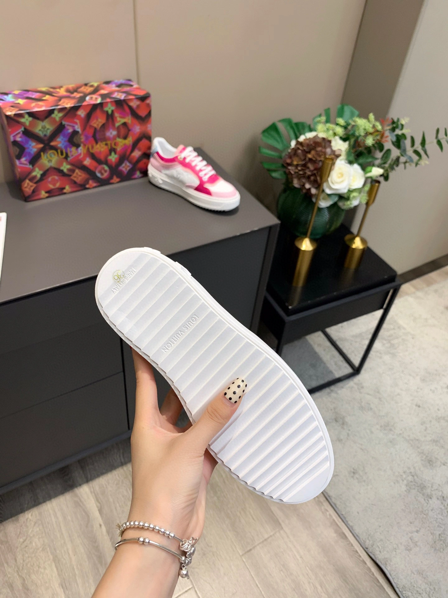 coco-- 1A8WJT item:B-X00D2937L