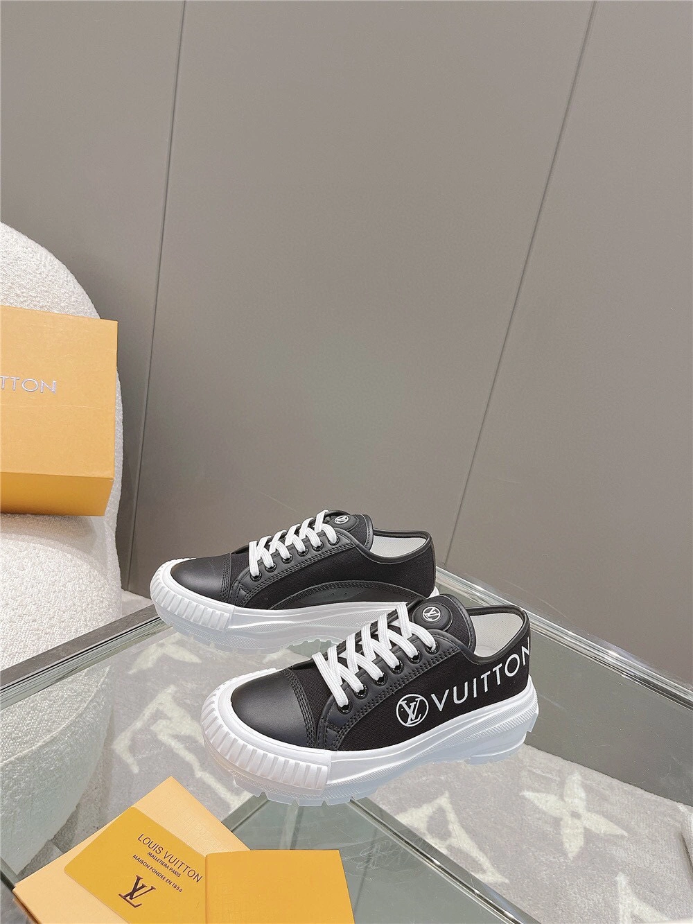 coco-- 1A9RO5 Calfskin Heel height3cm SQUAD item:B-X00D2916L