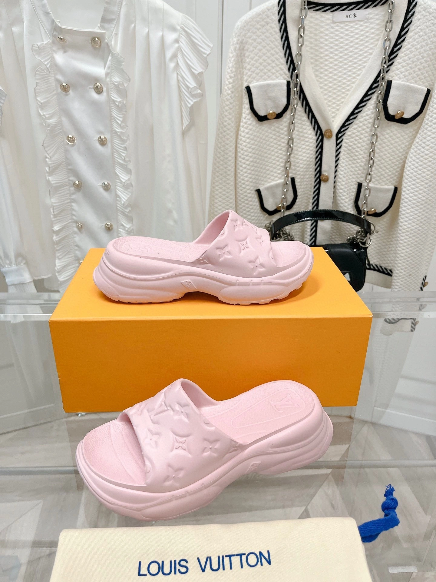 coco-- 1AAE70 item:C-X000E2544Y
