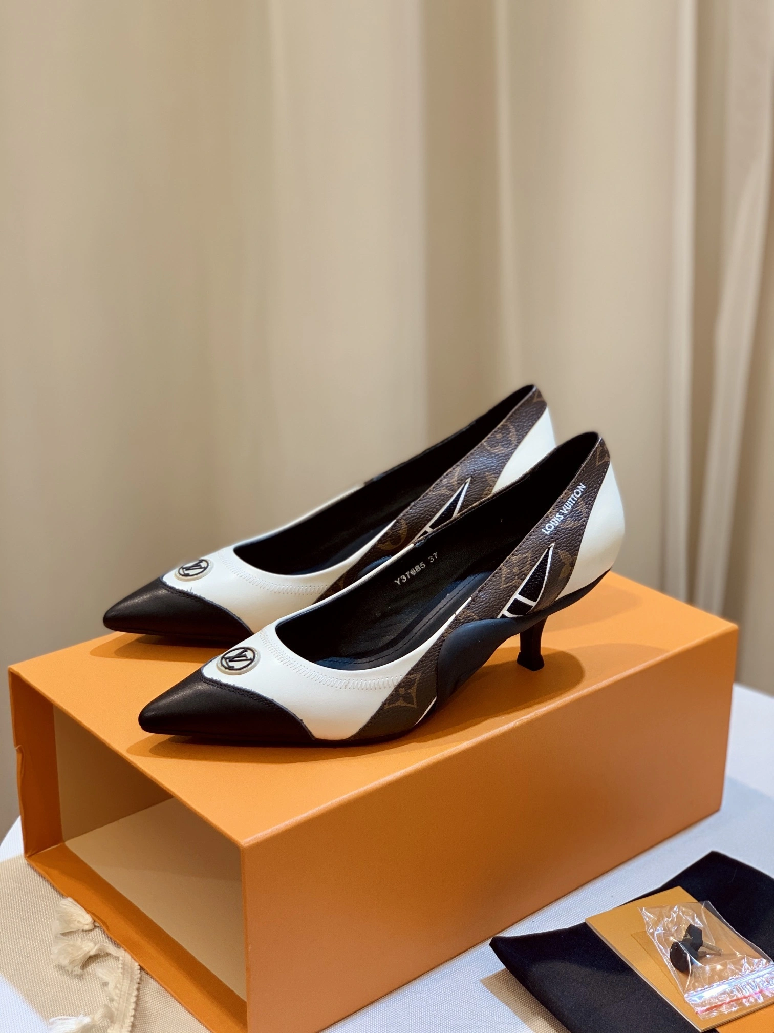 coco-- 1AAP8J item:C-X198D06166