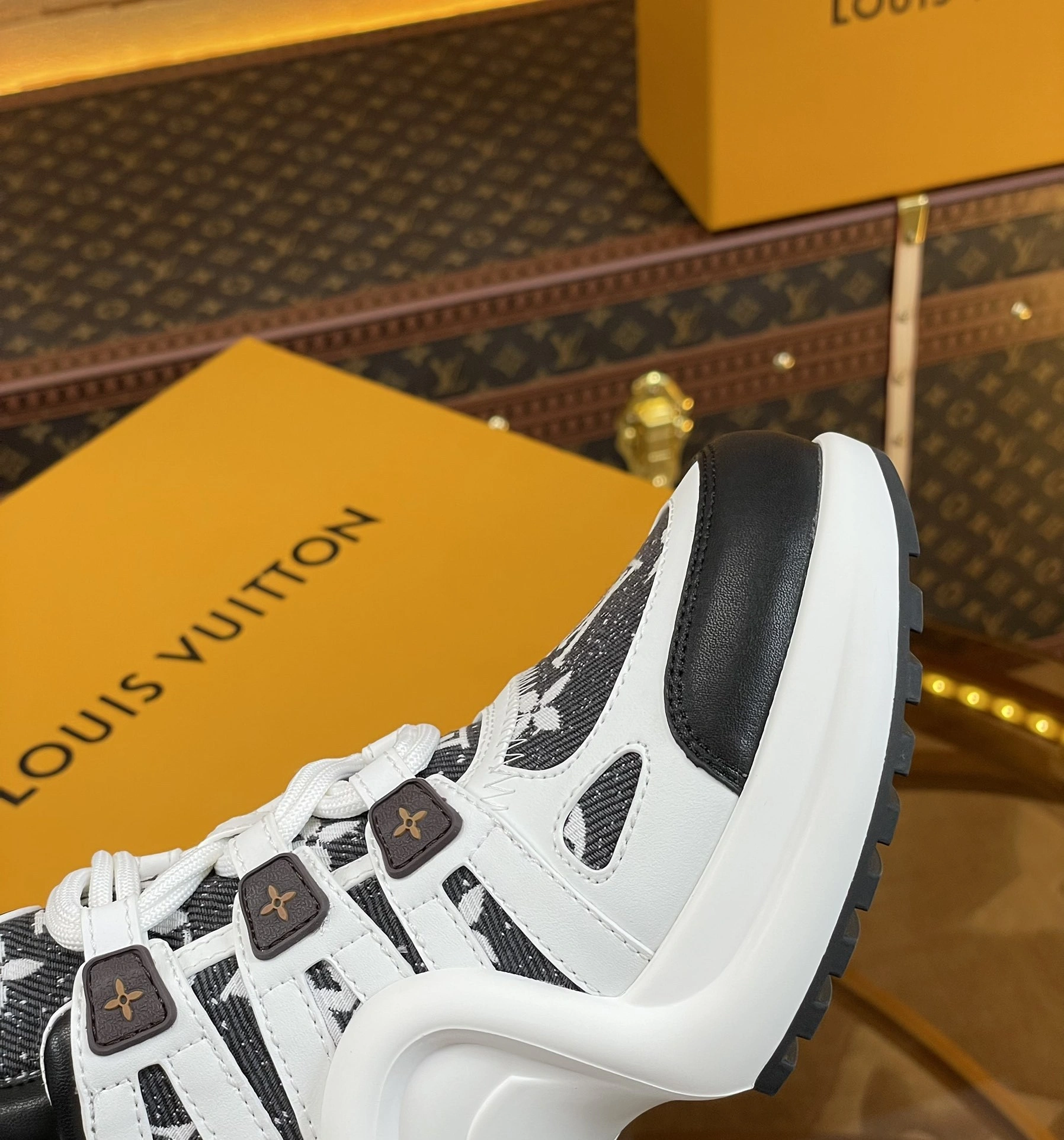 &coco-- 1AAW36 TPU item:C-X002E2420Y