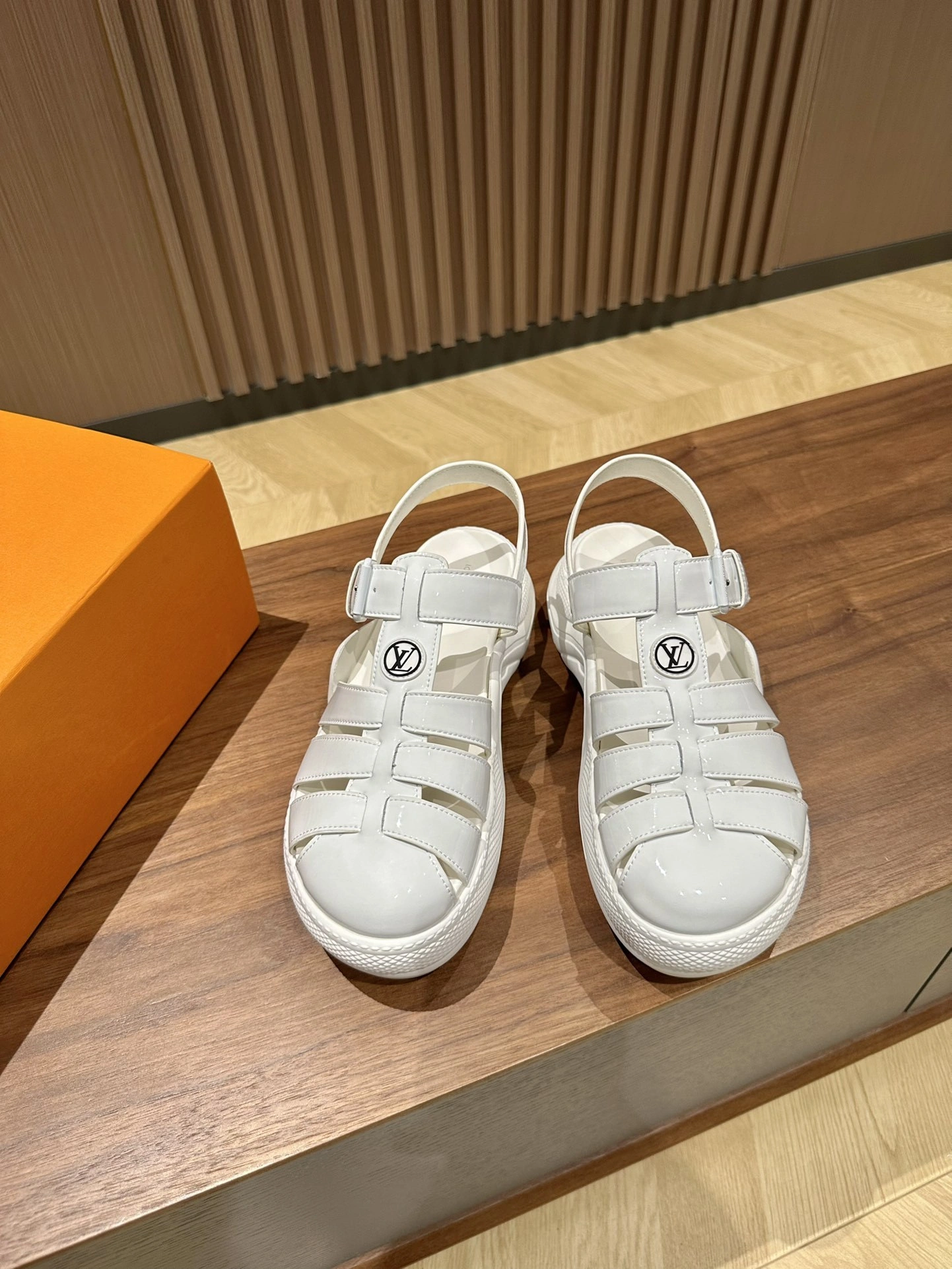 coco-- 1AB15V item:C-X003E2541Y
