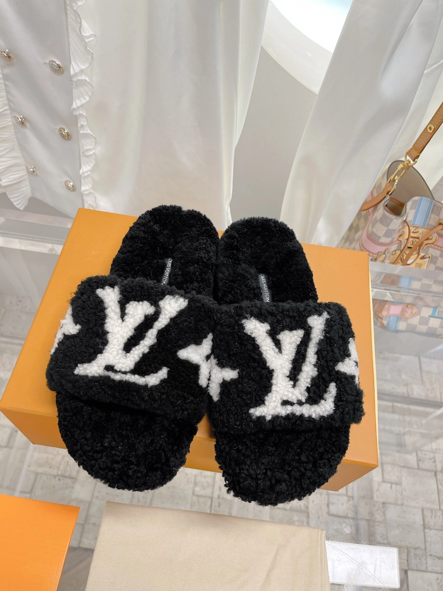 coco-- 1ABWDN item:C-X000H0128Y