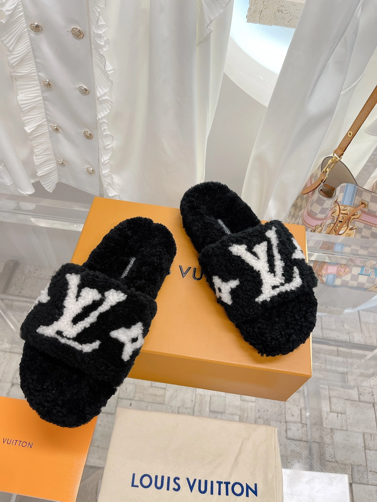 coco-- 1ABWDN item:C-X000H0128Y