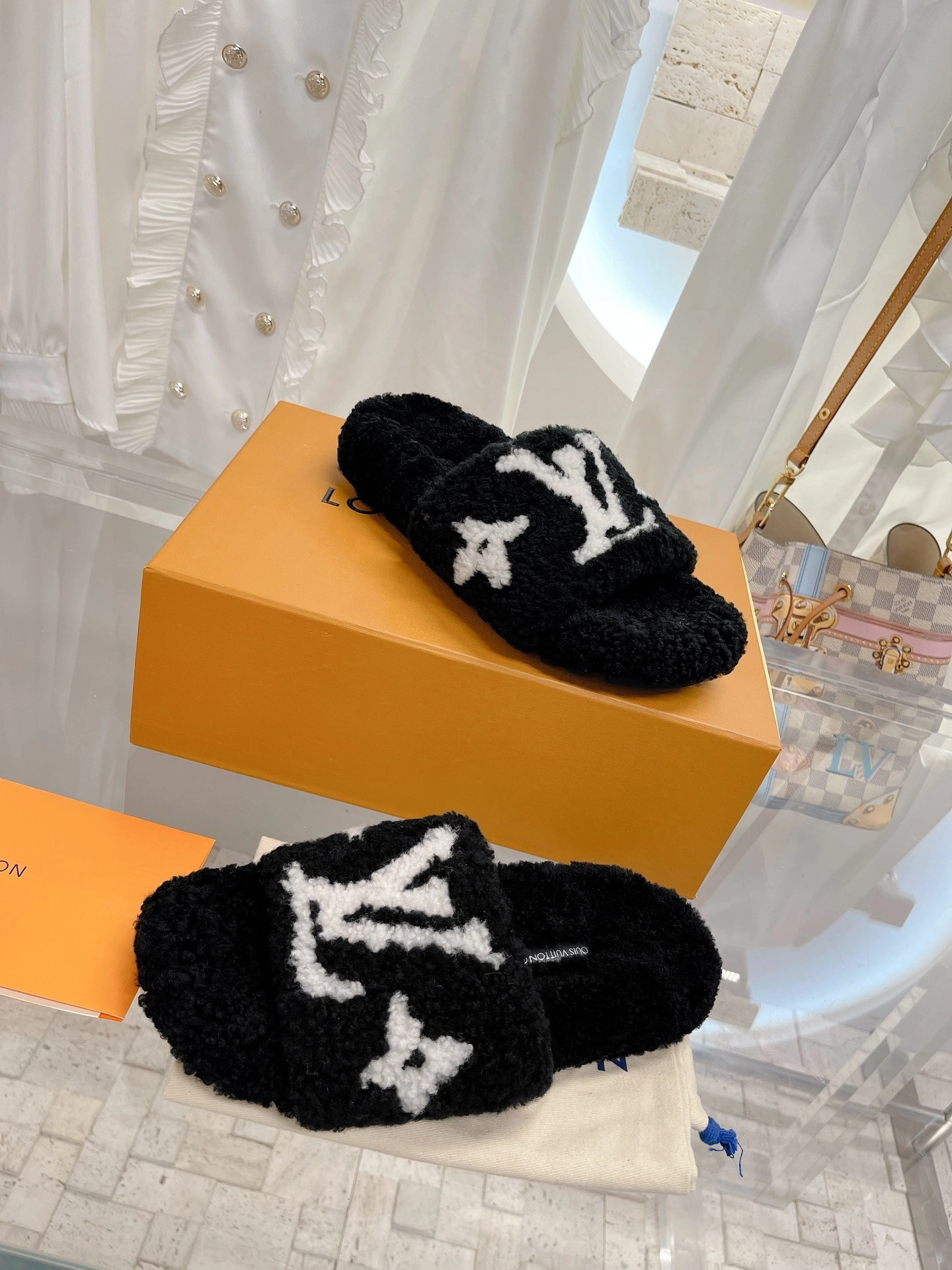 coco-- 1ABWDN item:C-X000H0128Y
