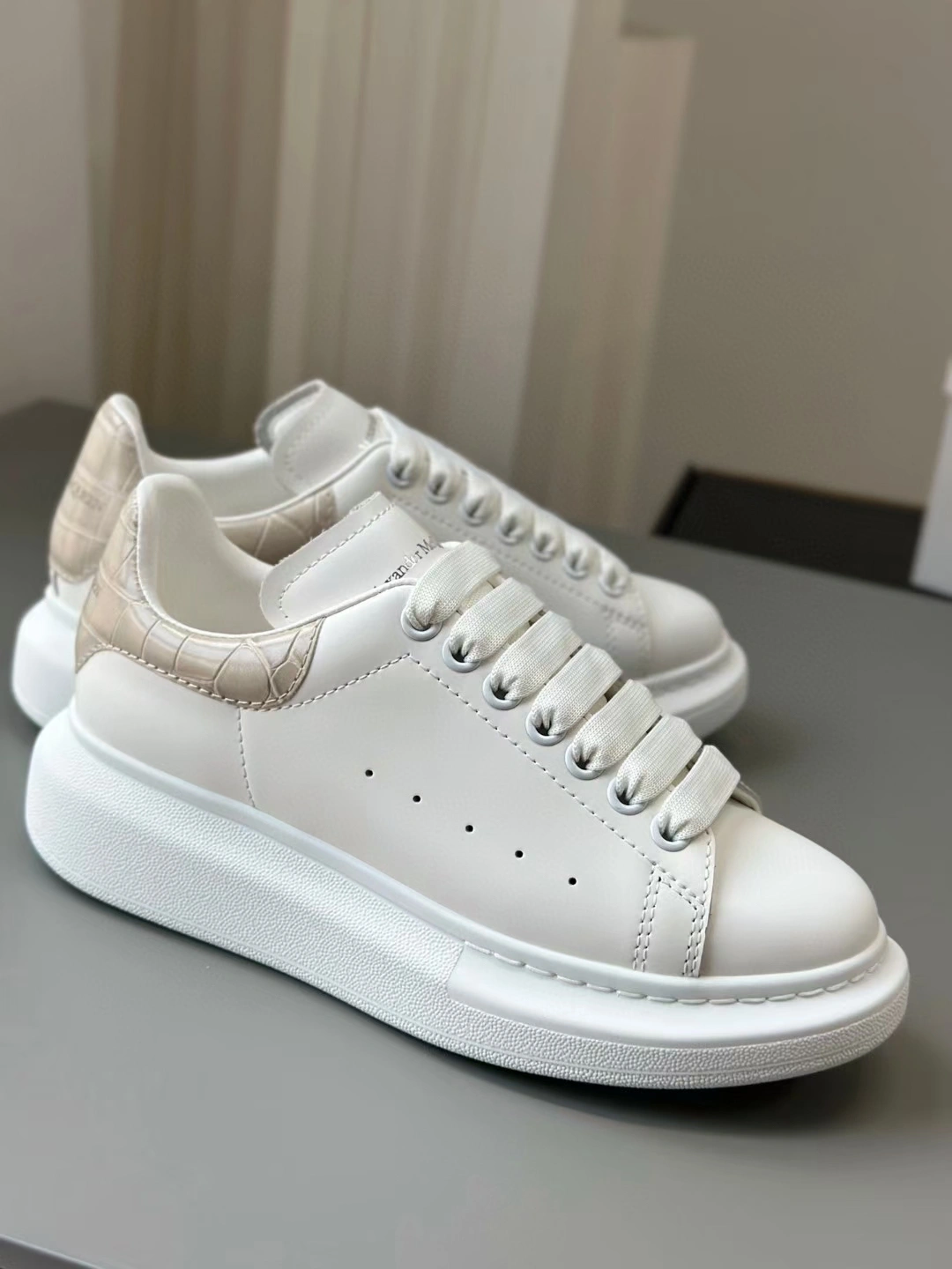 coco-- 553770WHXMY9551 item:C-X812F1856Y