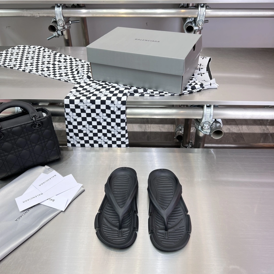coco-- 643845W3CE11000 item:C-X811G1861Y