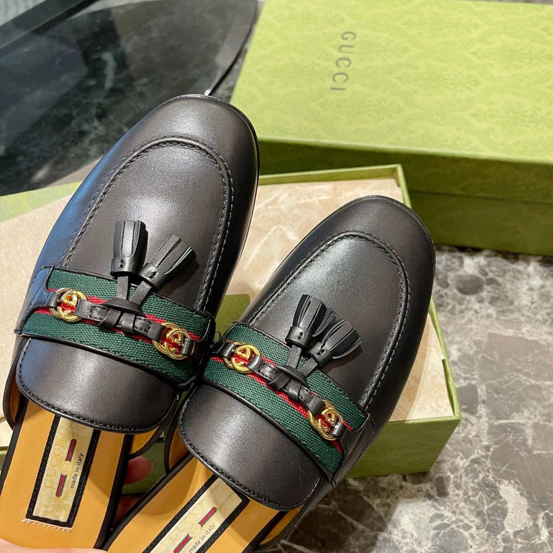 coco-- 659628 1W610 1066 Calfskin item:B-X00E2126L