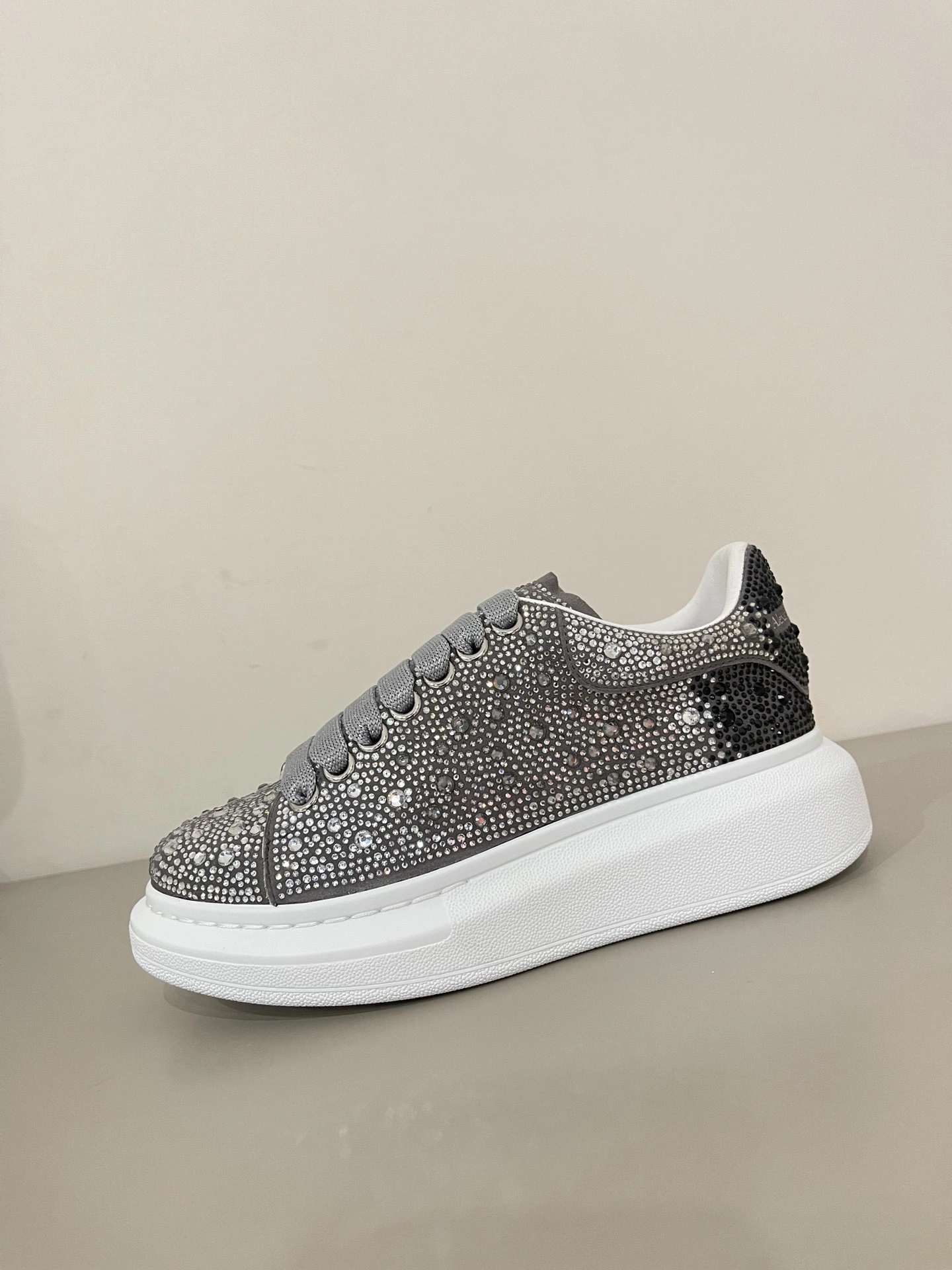 coco-- 686930WHCEH1001 item:C-X198F1737Y