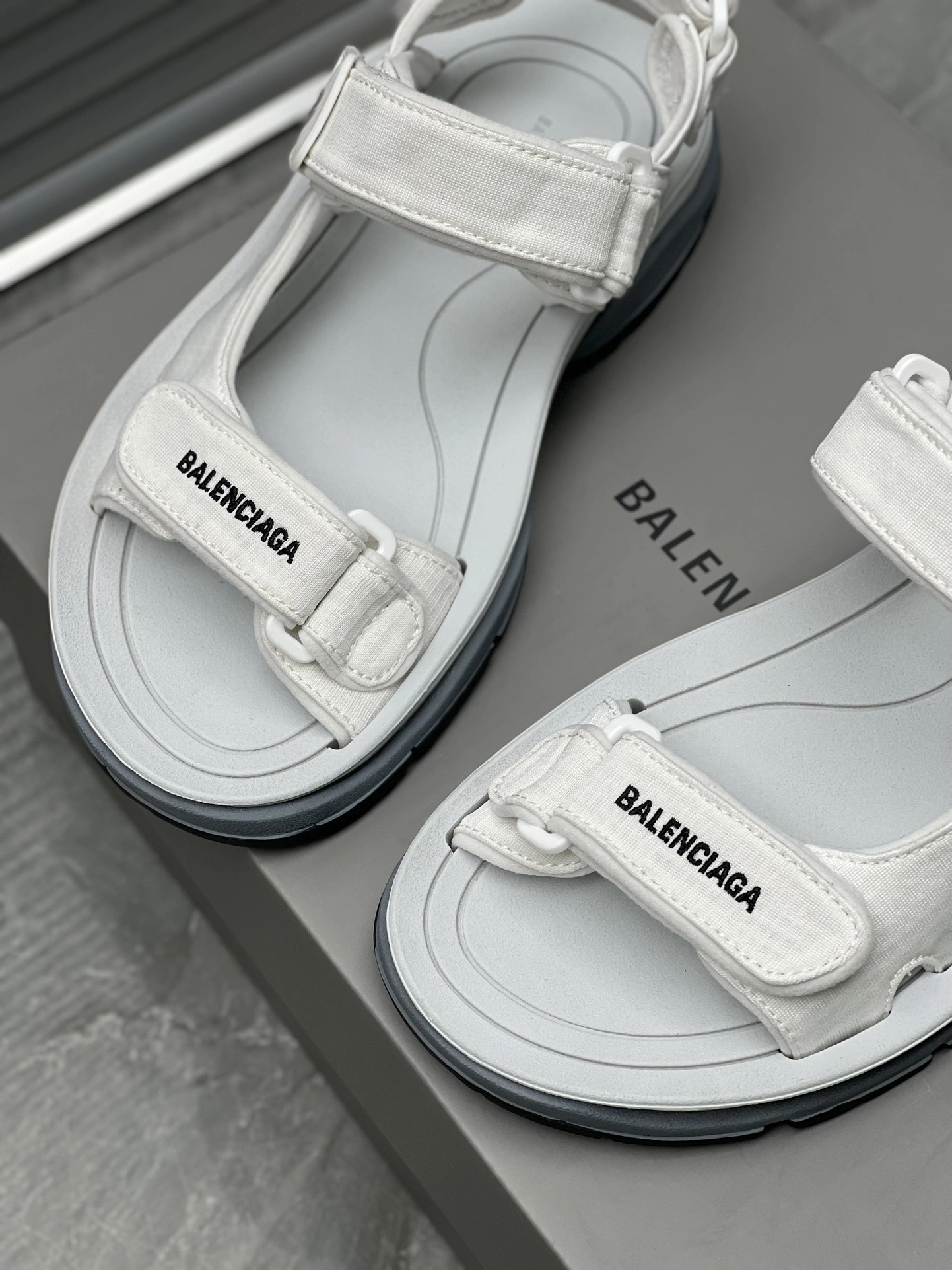 &coco-- 706277W2CCF1912 item:C-X000G1865Y