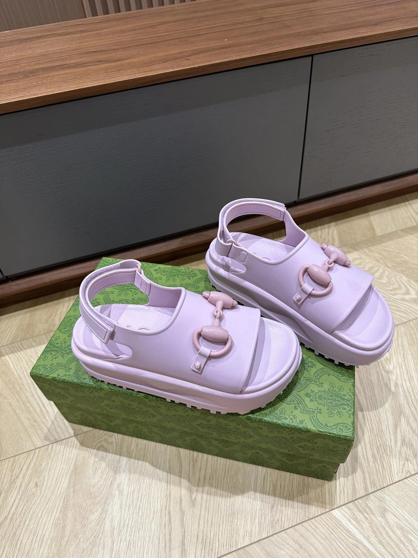 coco-- 742435 JAAC9 6816 item:C-X003F2104Y
