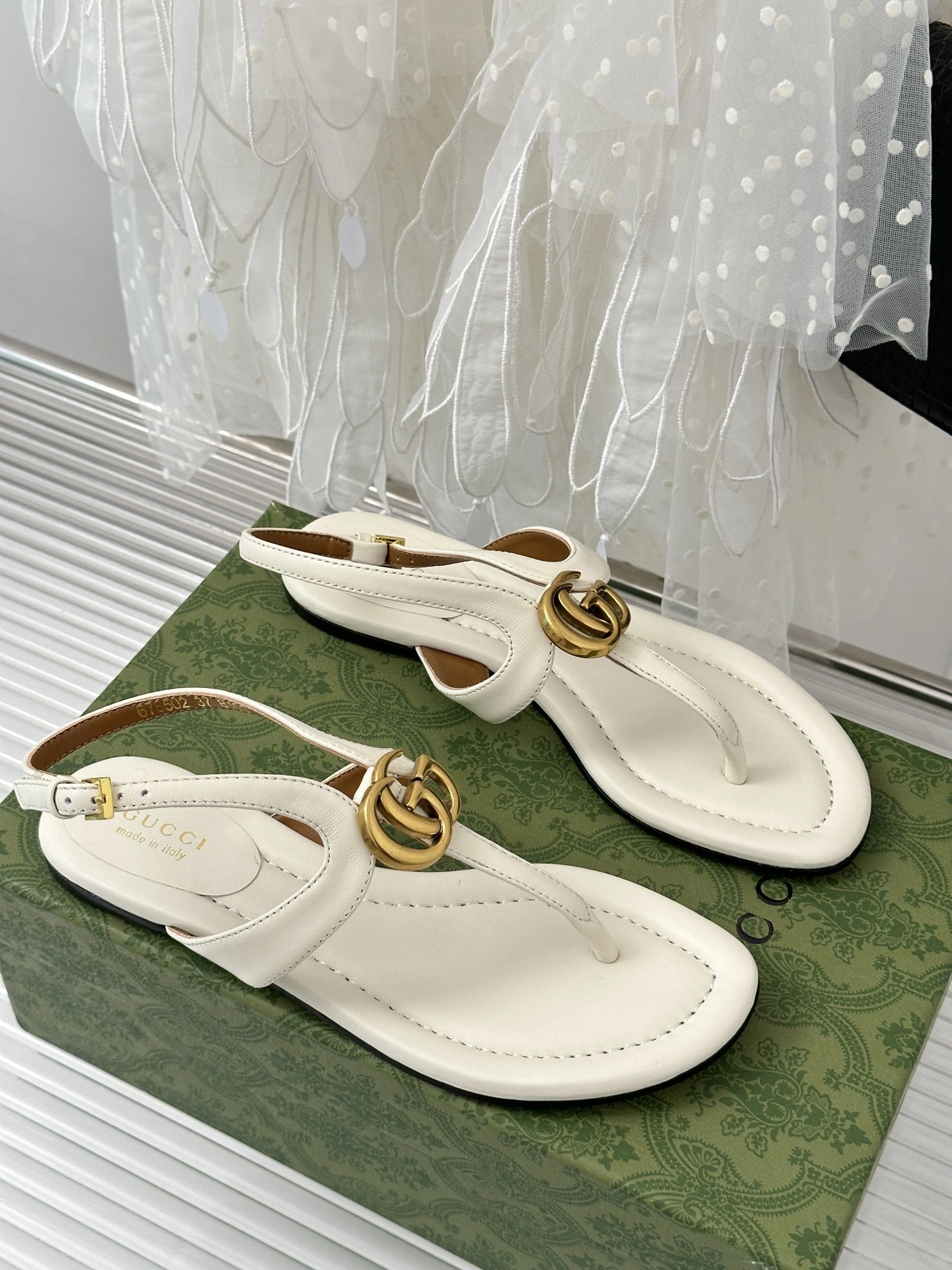 coco-- 746030 9049 item:C-X198H1668Y