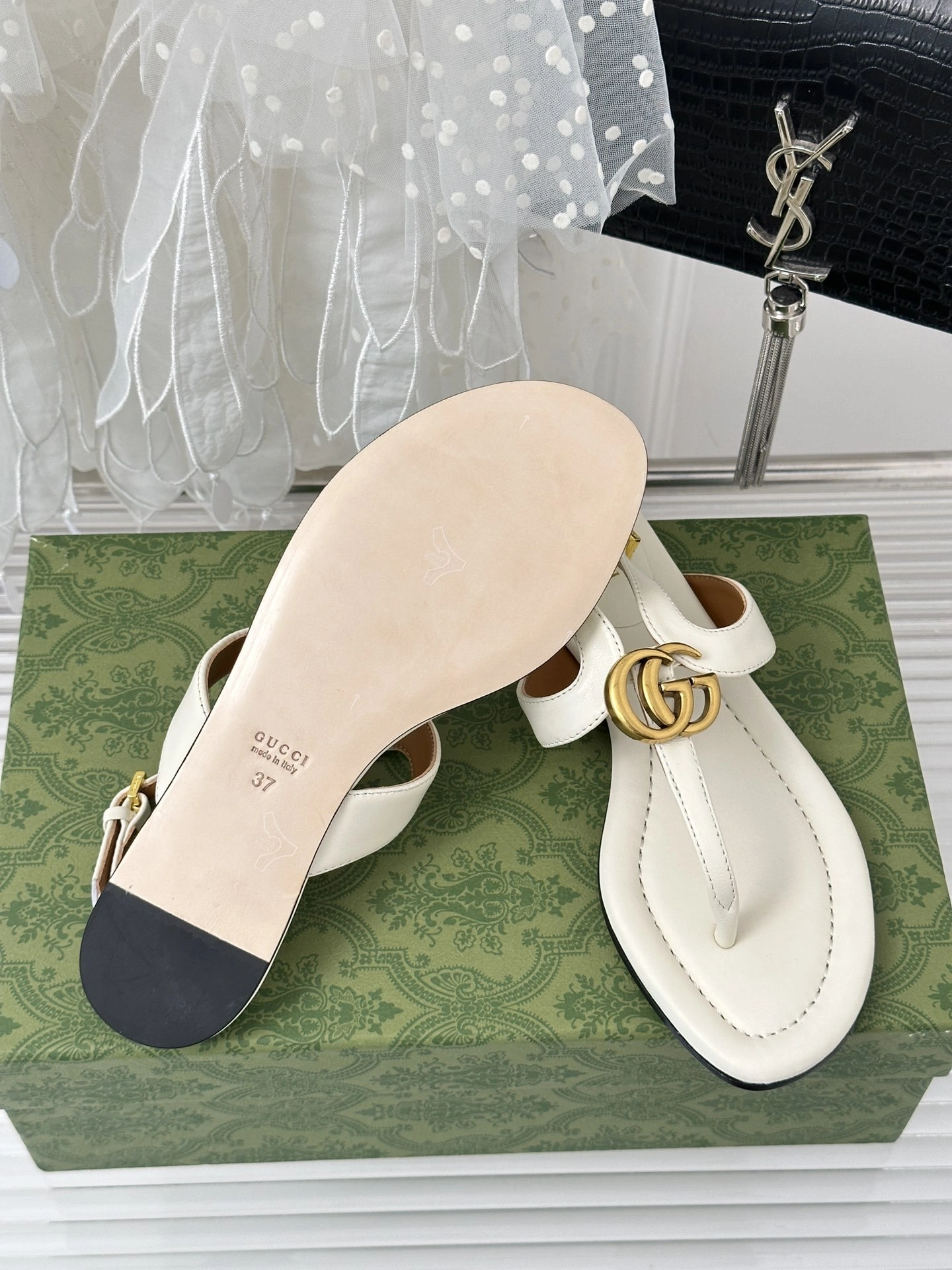 coco-- 746030 9049 item:C-X198H1668Y