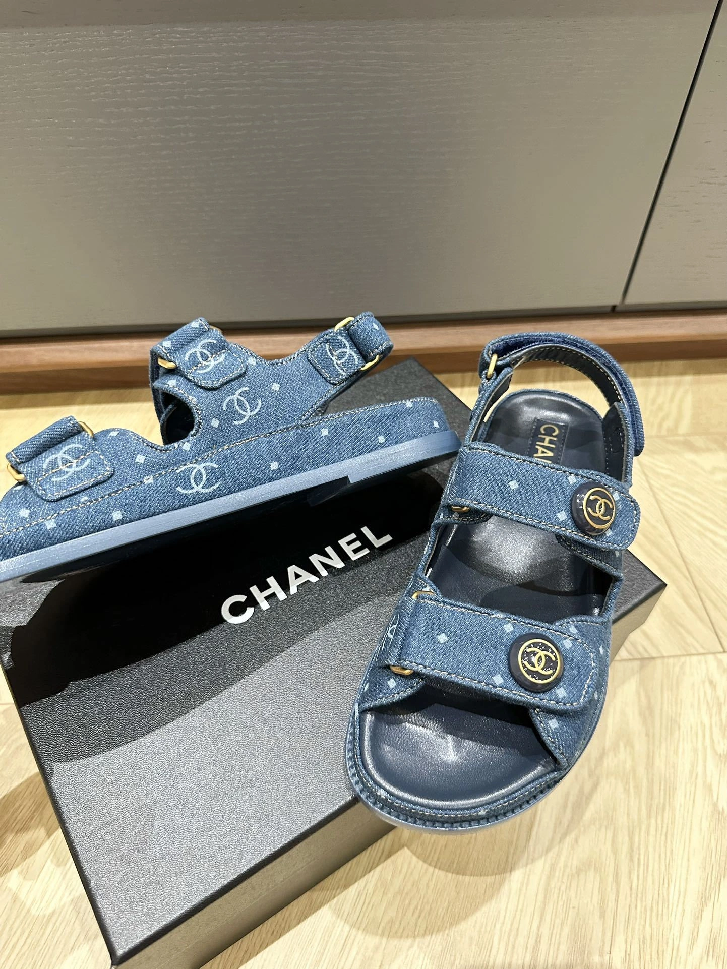 coco-- G35927 X56947 0S943 item:C-X003F2118Y