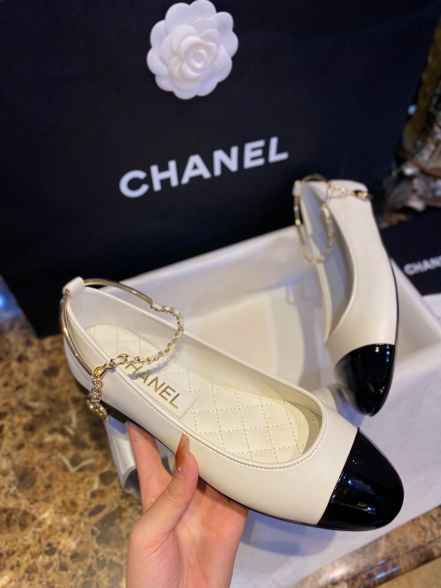 coco-- G38986 Y55859 K4187 item:C-X802H2326Y