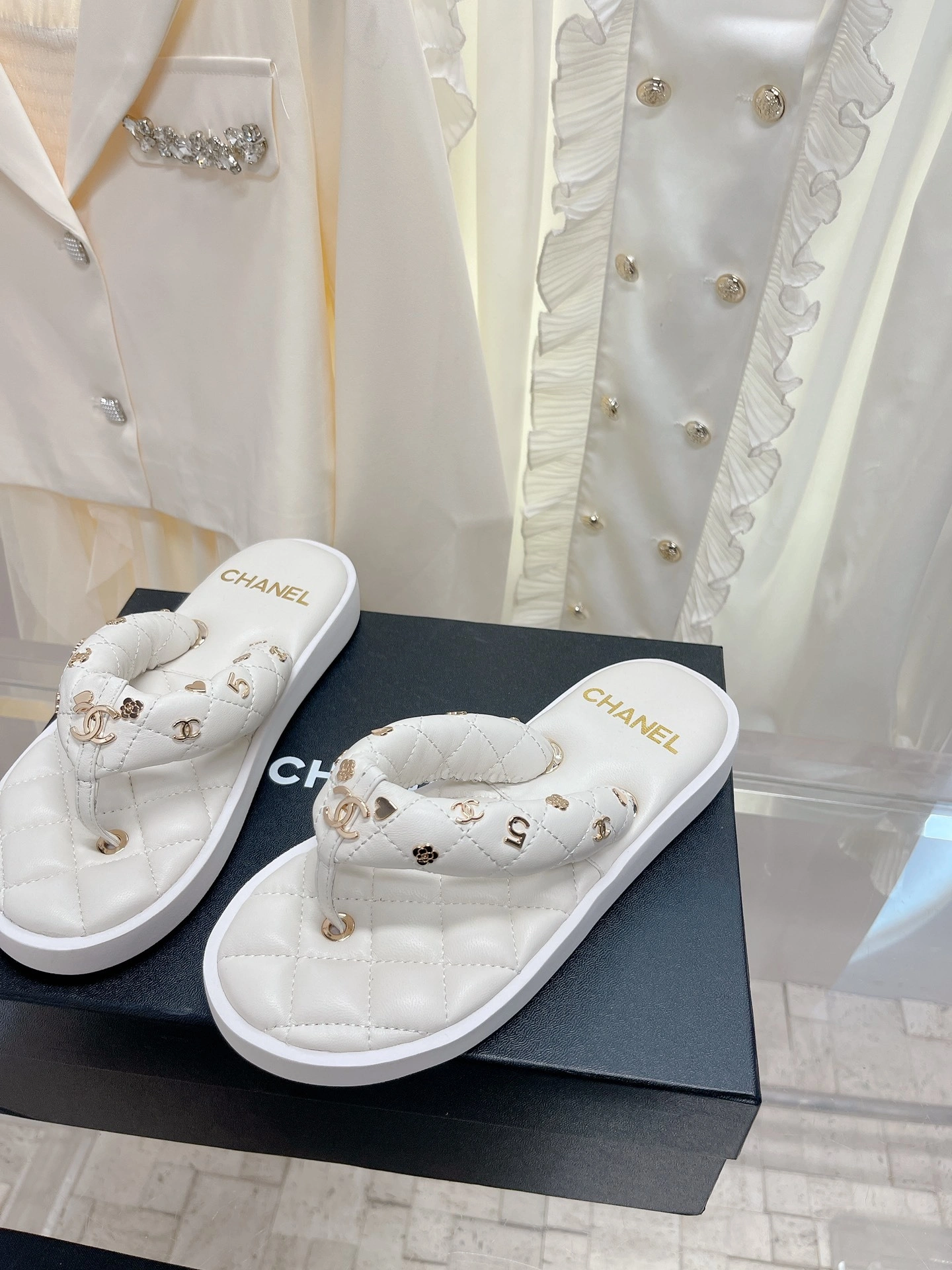 coco-- G39860 X01000 0S687 item:C-X002G2708Y