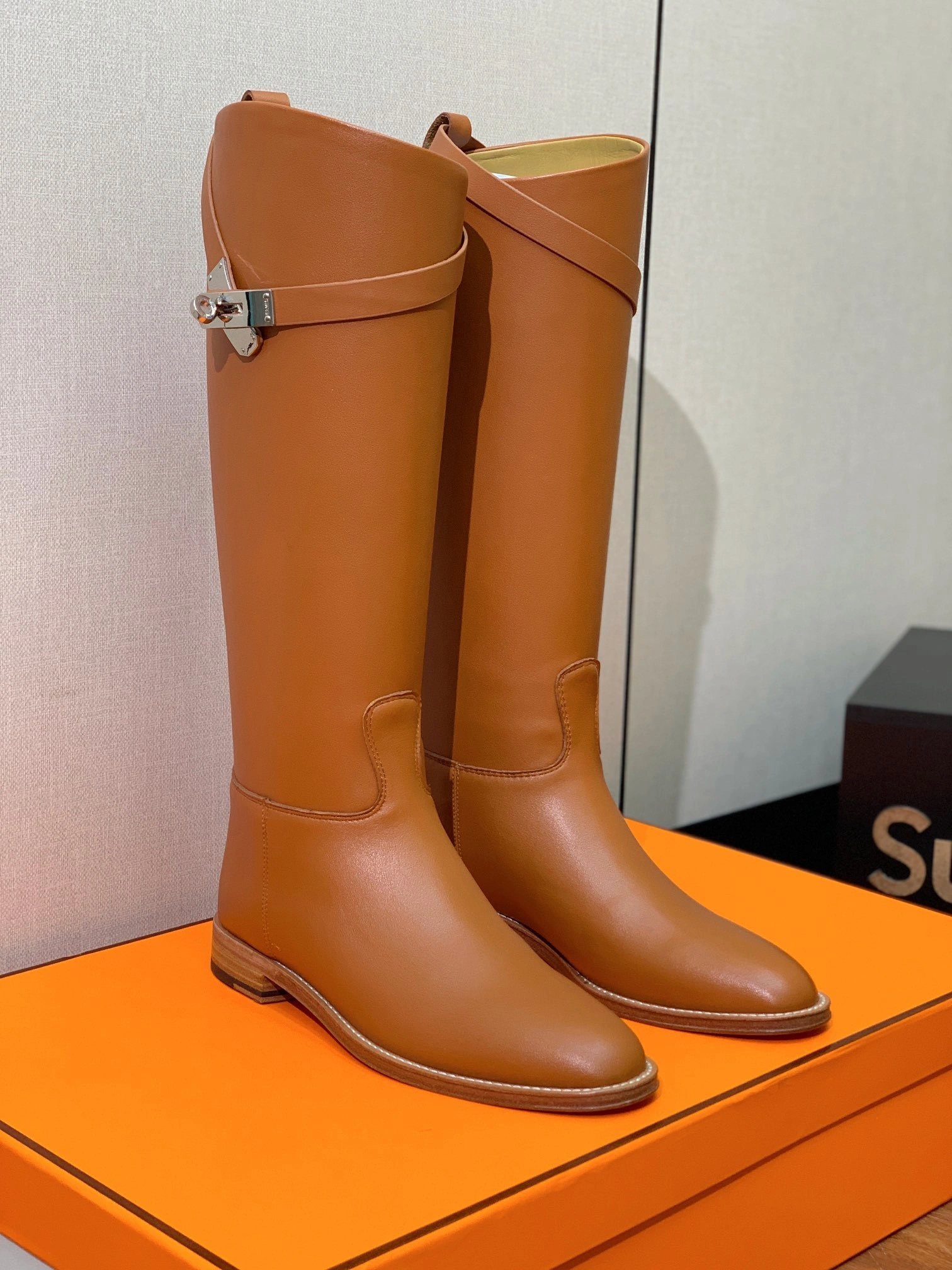 &coco-- H202256Z A3 item:C-X158H1906Y