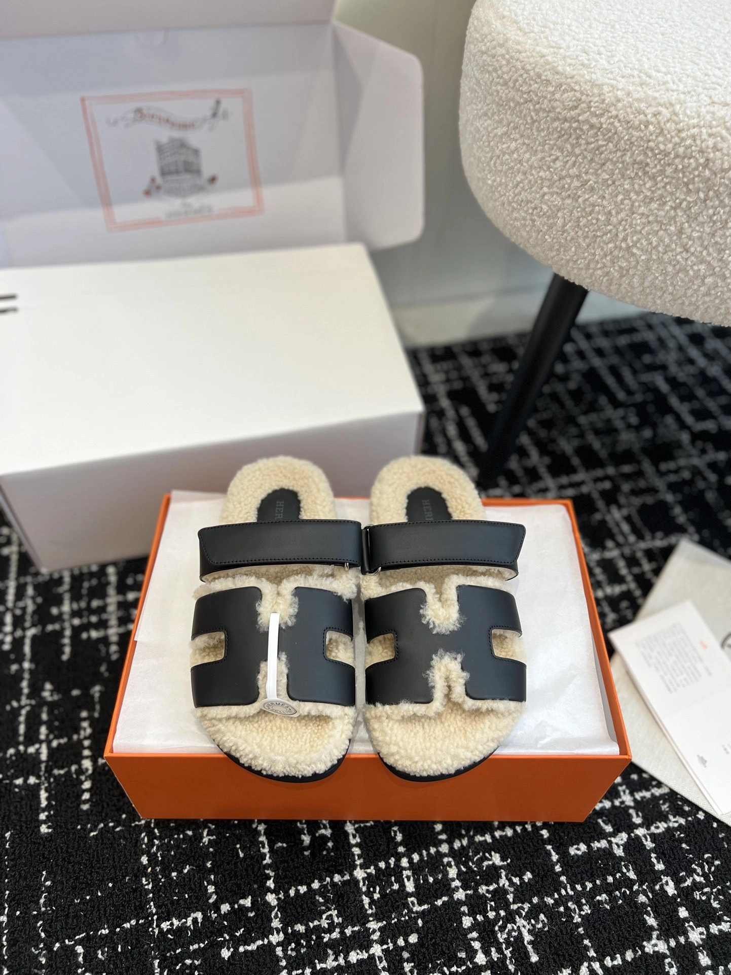 coco-- H222865Z H01 item:C-X298I1116Y
