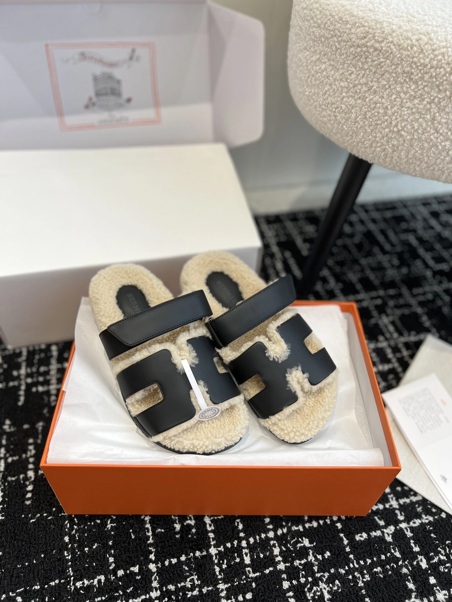 coco-- H222865Z H01 item:C-X298I1116Y