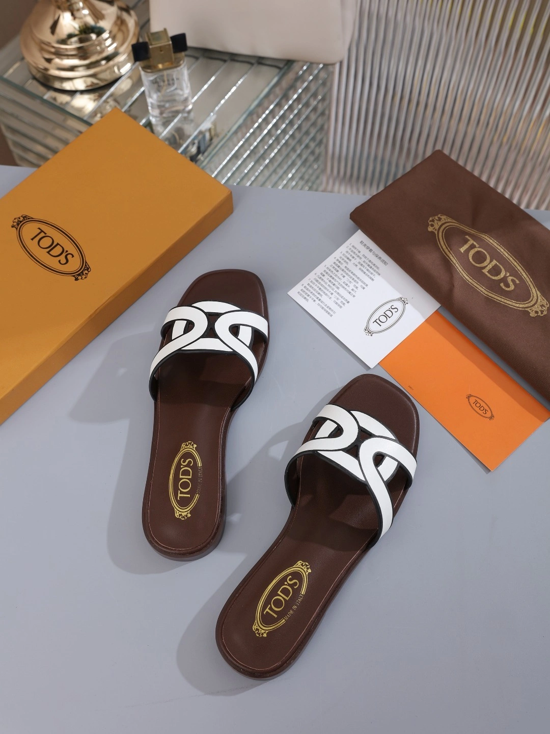 coco-- XXW70K0GU70MIDB015 item:C-X198D0697