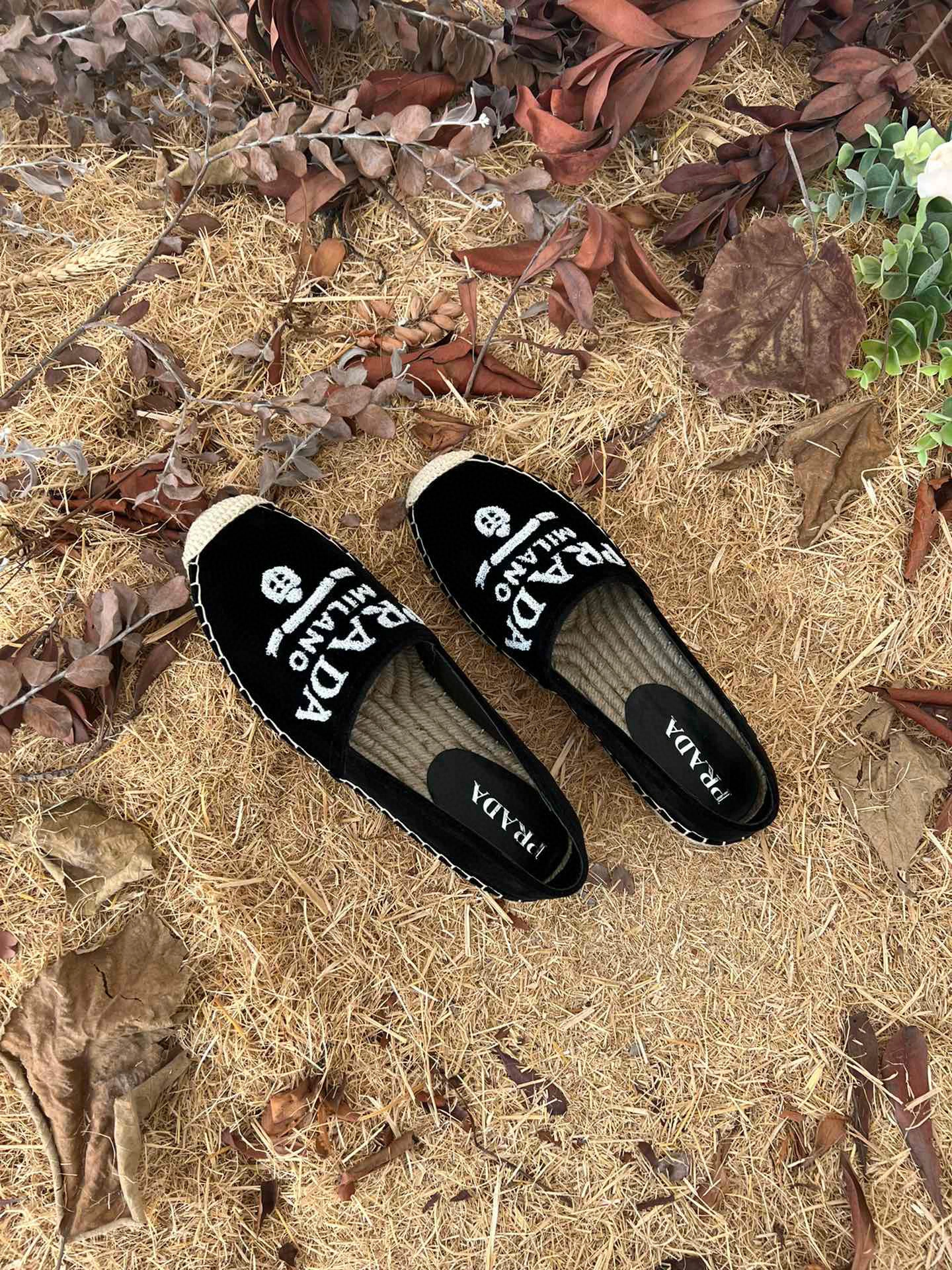 coco-- height2cm embroidery 2colour item : B-X022B2581-2