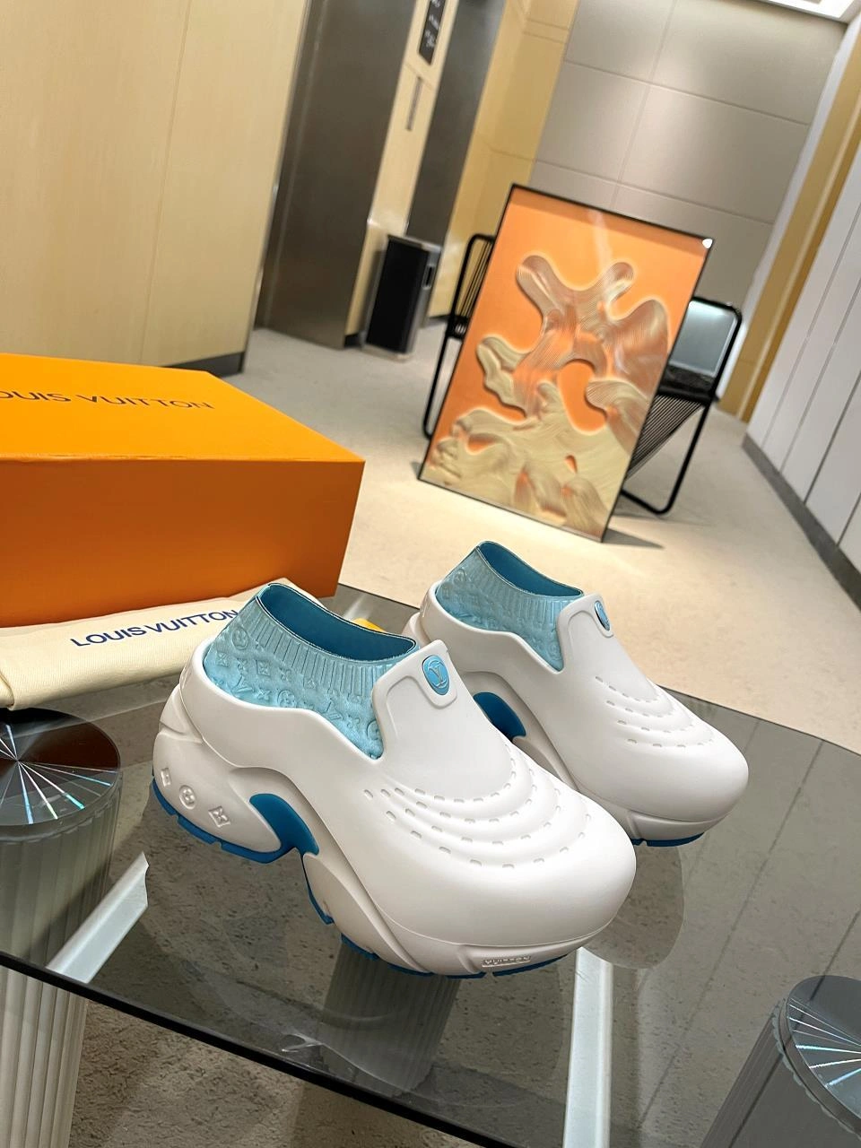 coco-- item:C-X000H0116Y