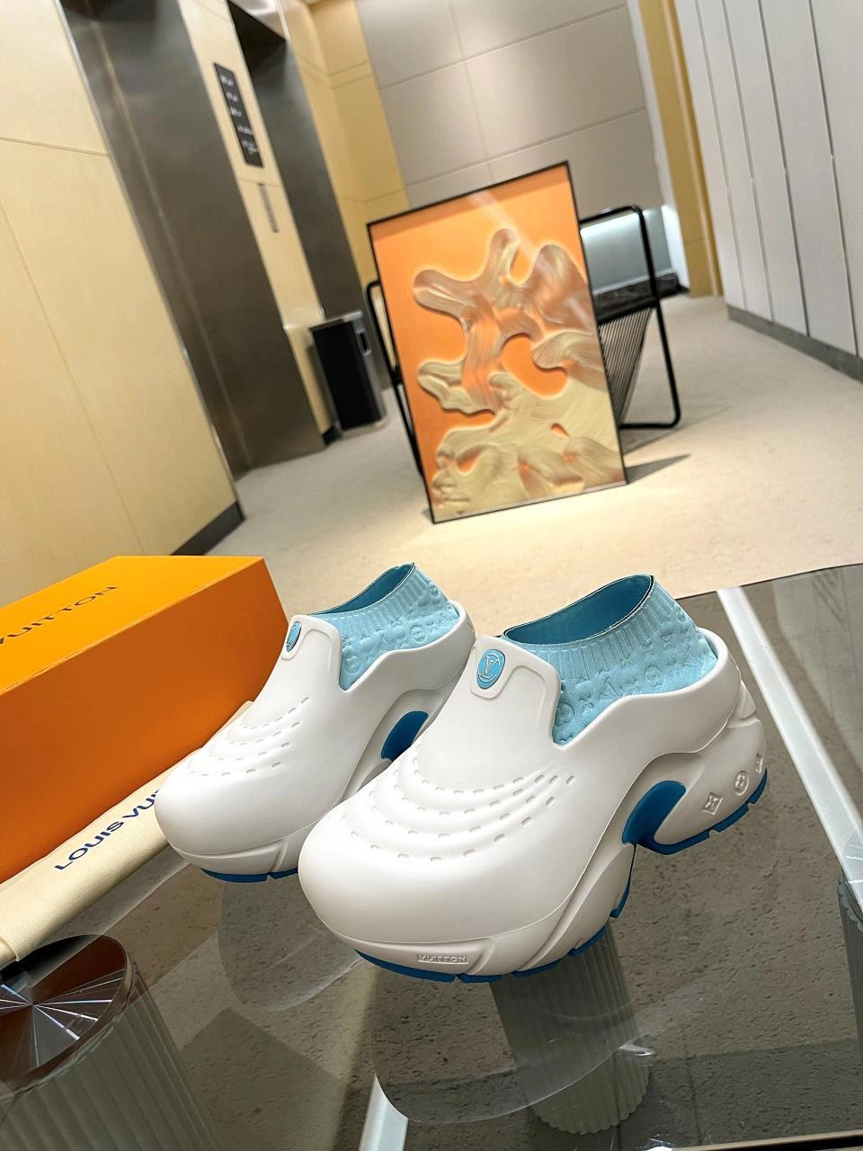 coco-- item:C-X000H0116Y