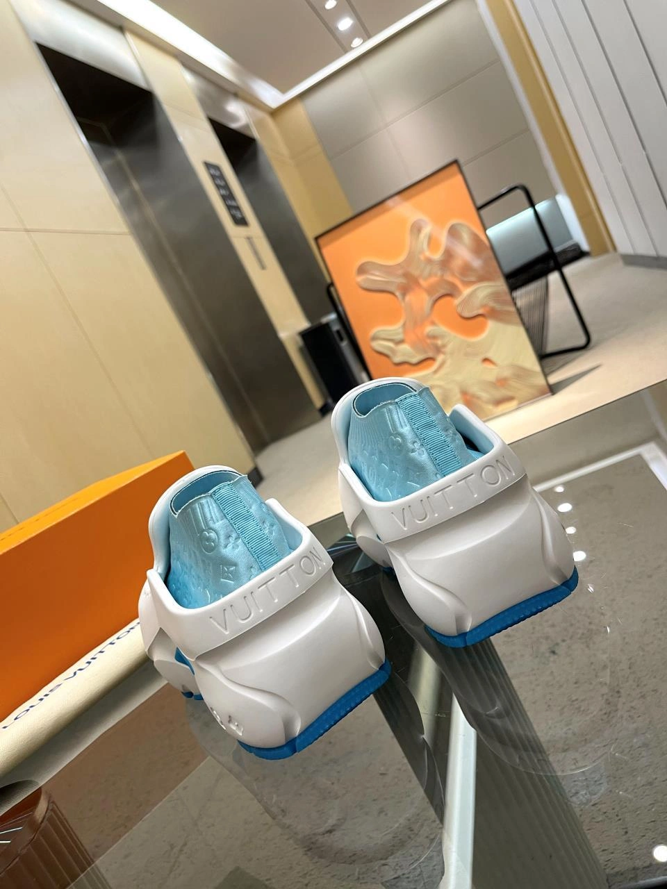 coco-- item:C-X000H0116Y