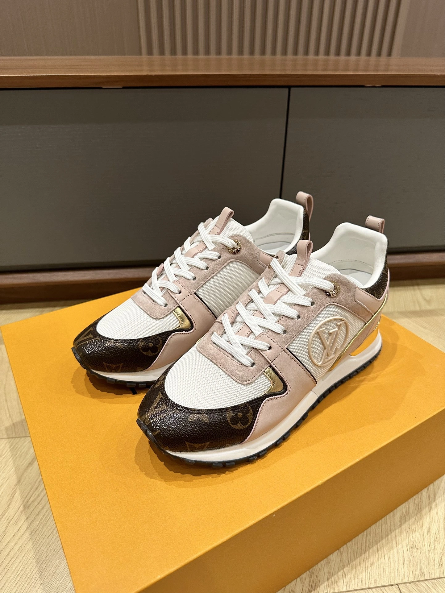 coco-- item:C-X003I0963Y