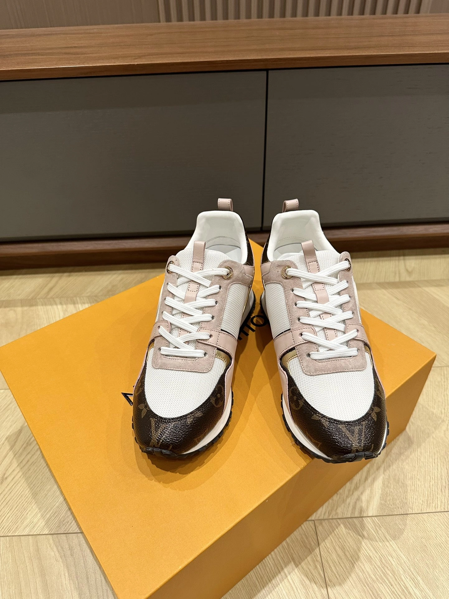 coco-- item:C-X003I0963Y
