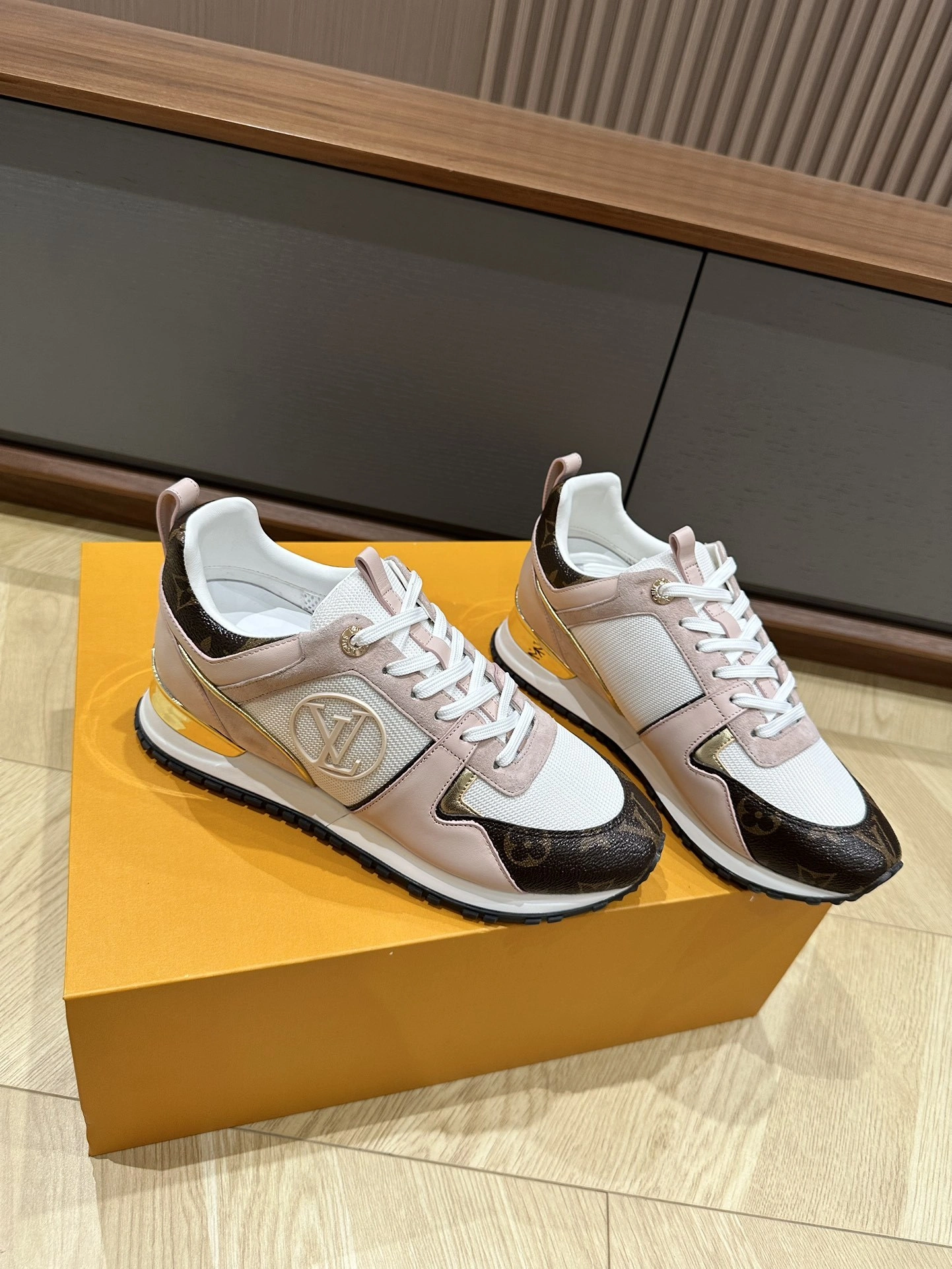 coco-- item:C-X003I0963Y