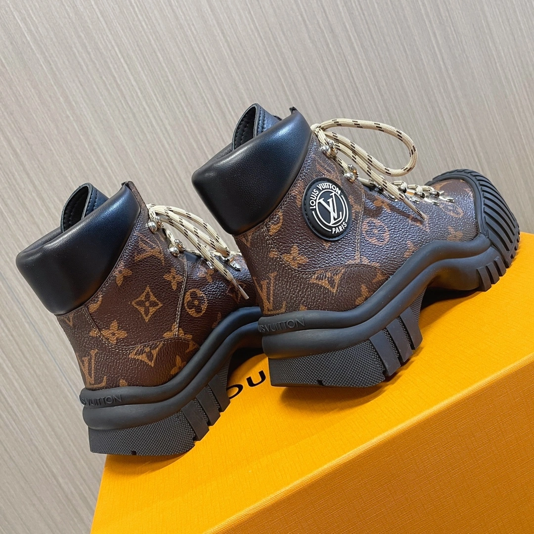 coco-- item:C-X158I2703Y
