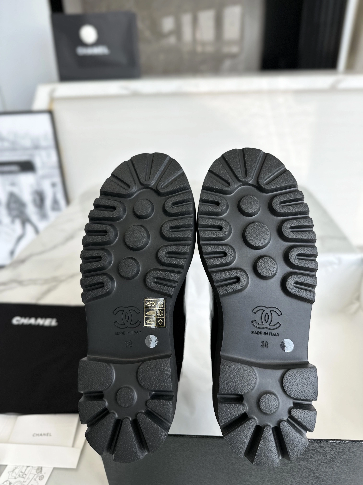 coco-- item:C-X802D1905