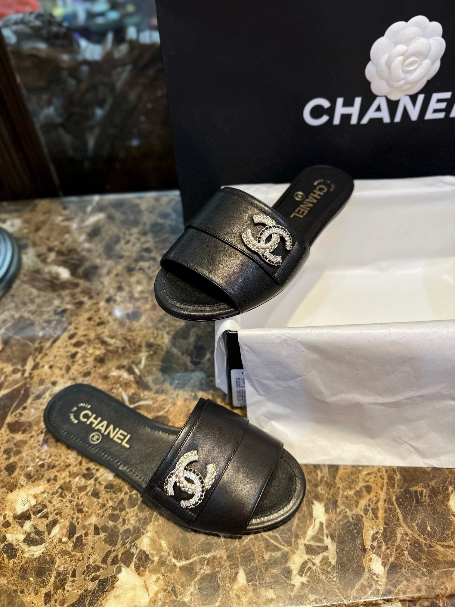 coco-- item:C-X802F1813Y