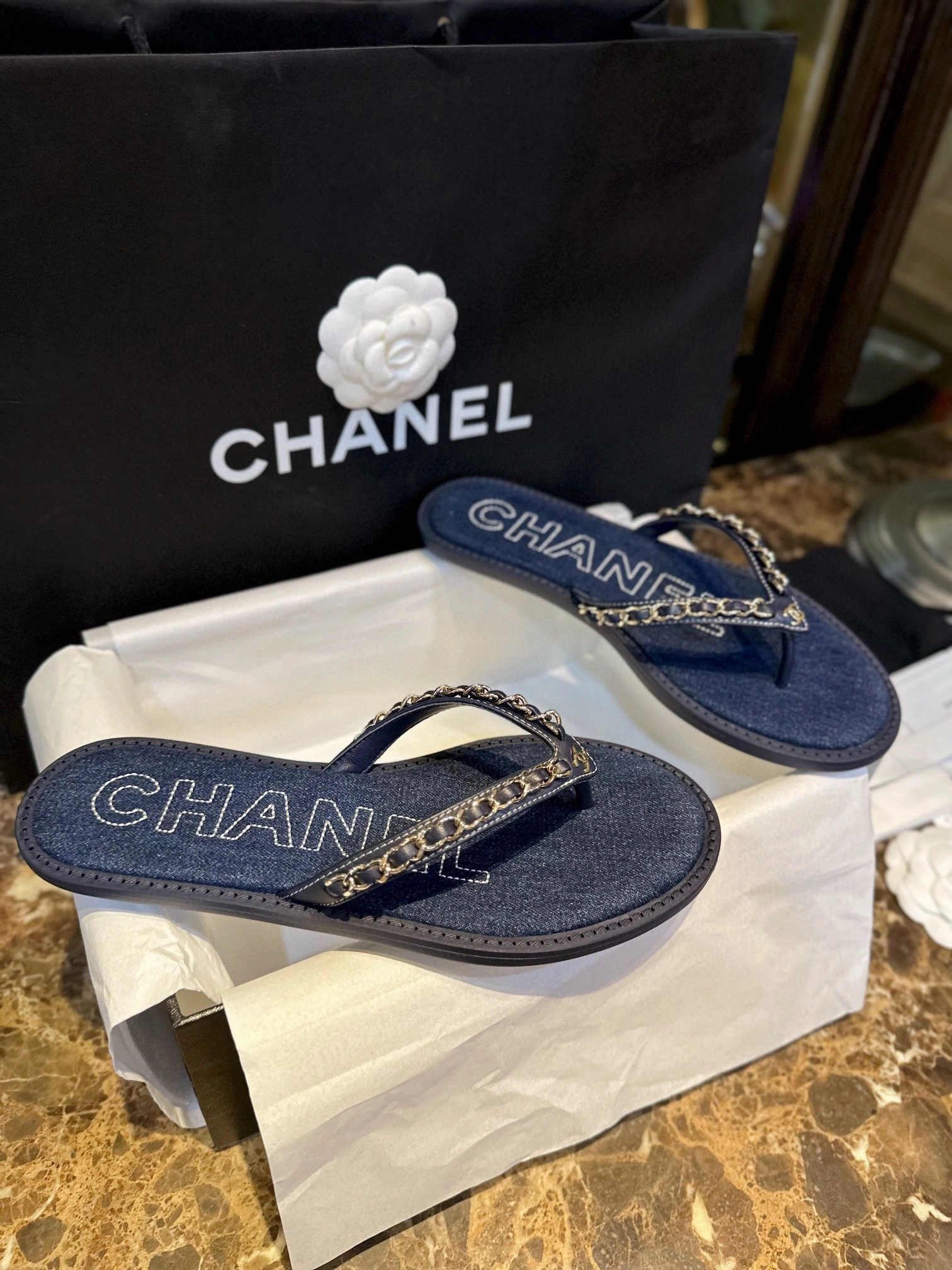coco-- item:C-X802F2170Y