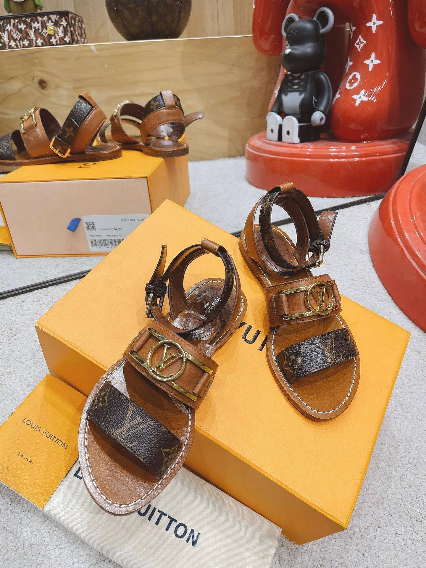 coco--1A677K cowhide item:B-X032D2542L
