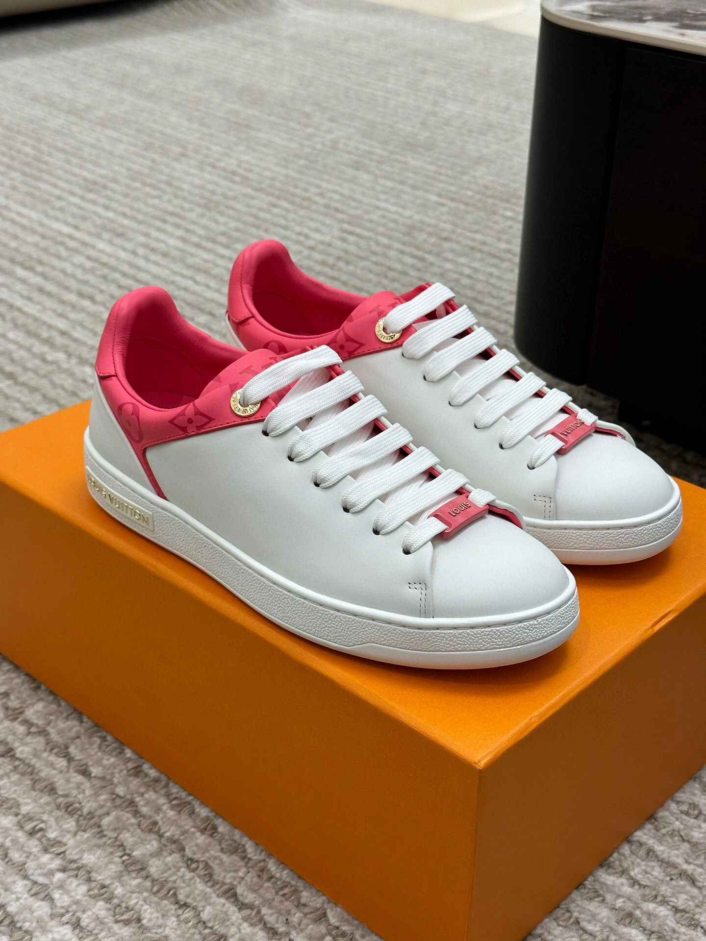 coco- 1AB33E Calfskin item: B-X158L1329A