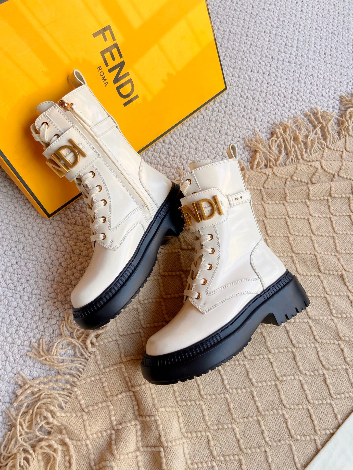 coco- 2022 item:B-X602J1837