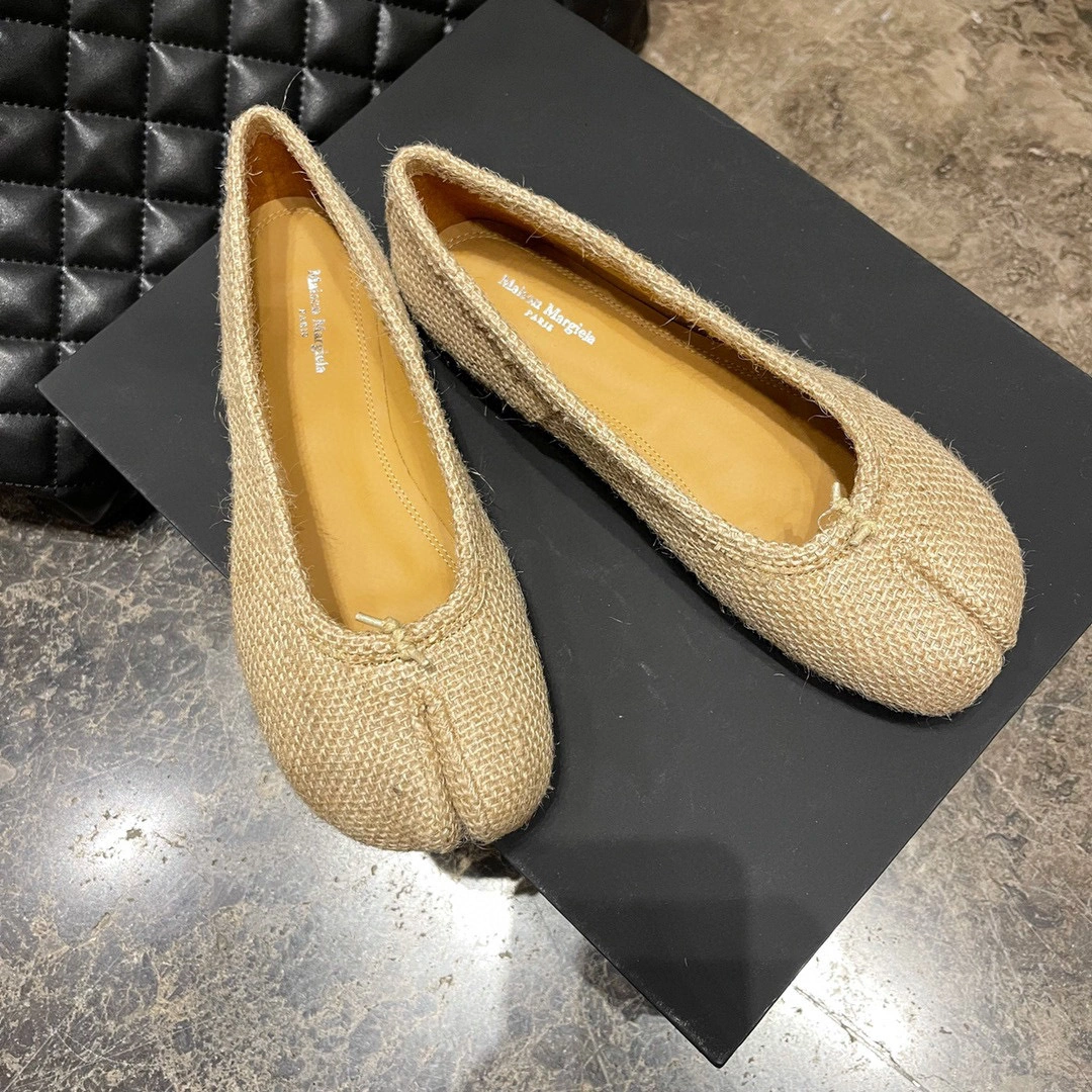 coco- 22 Flocking Sheepskin item:B-X158J2401