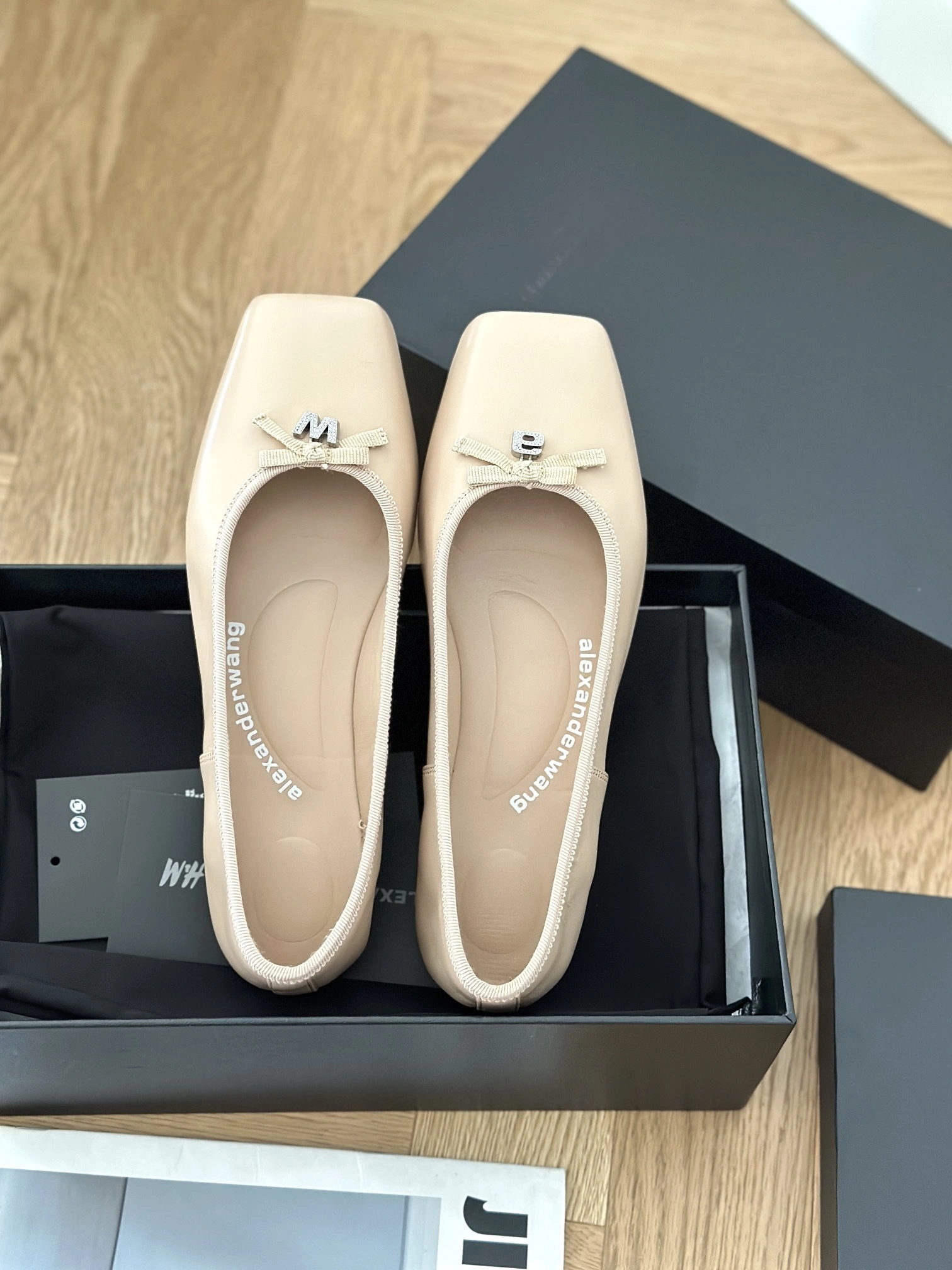 coco- 30223F004254 item:C-X002I2351Y
