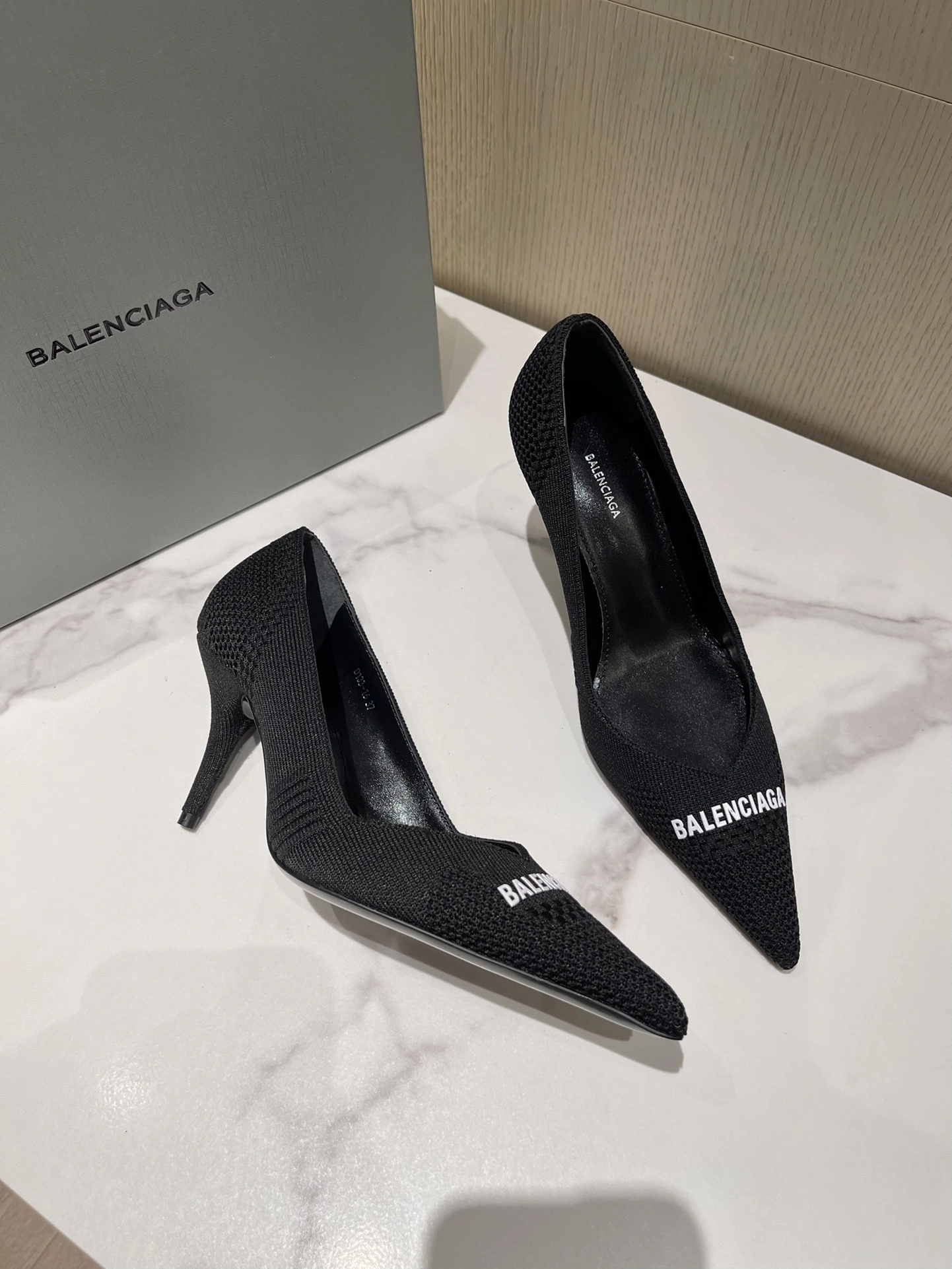 coco- 671123W2CW11090 item:C-X003I2702Y