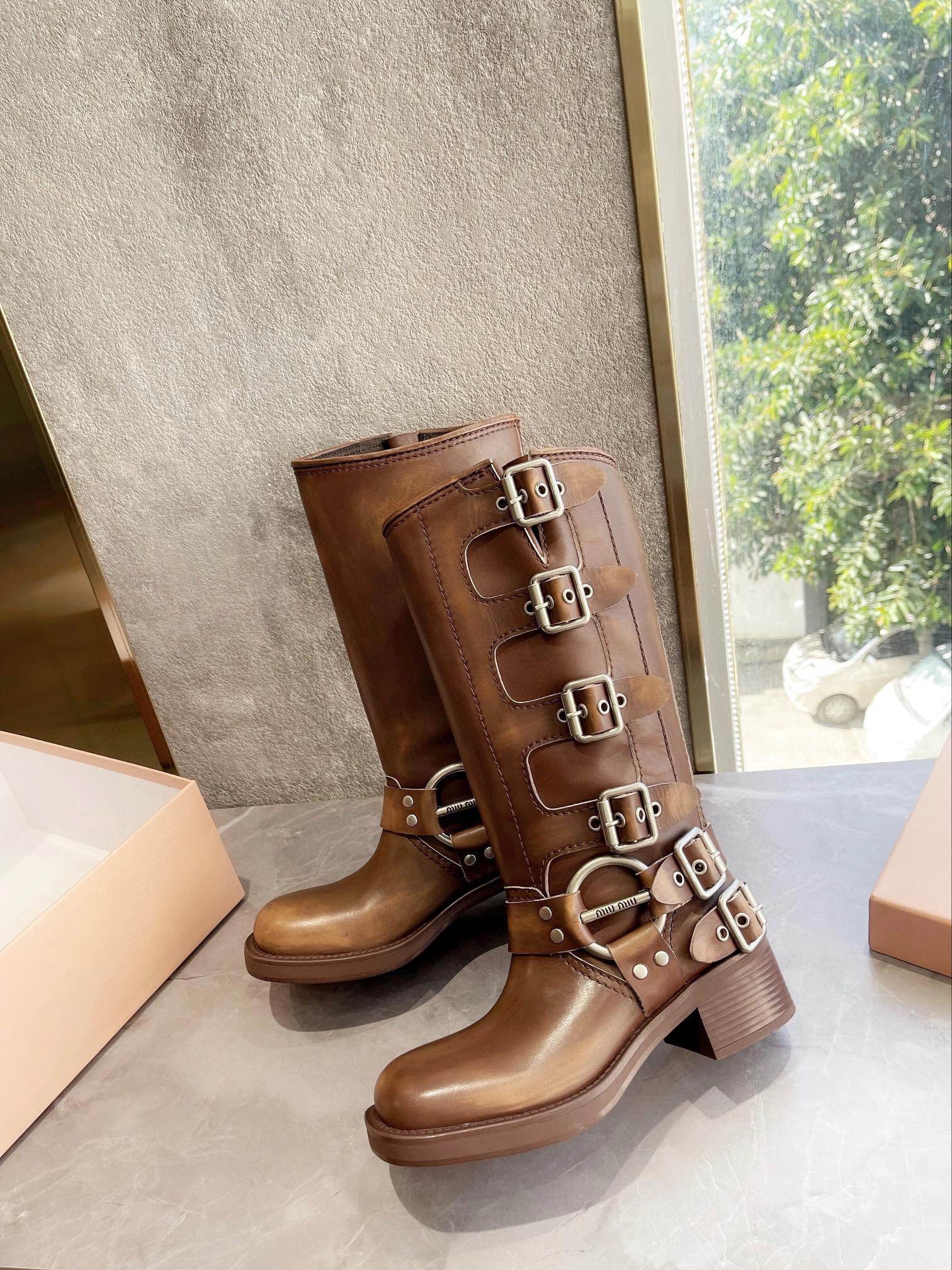 coco- Calfskin item:B-X198J1912
