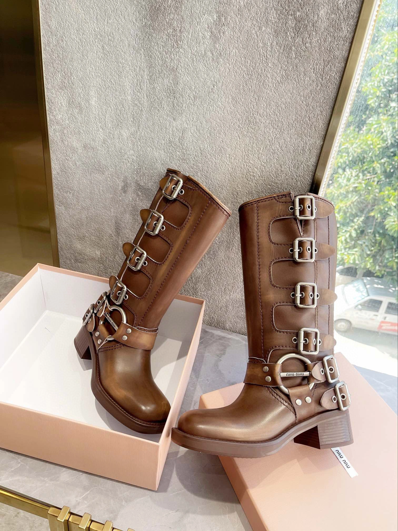 coco- Calfskin item:B-X198J1912