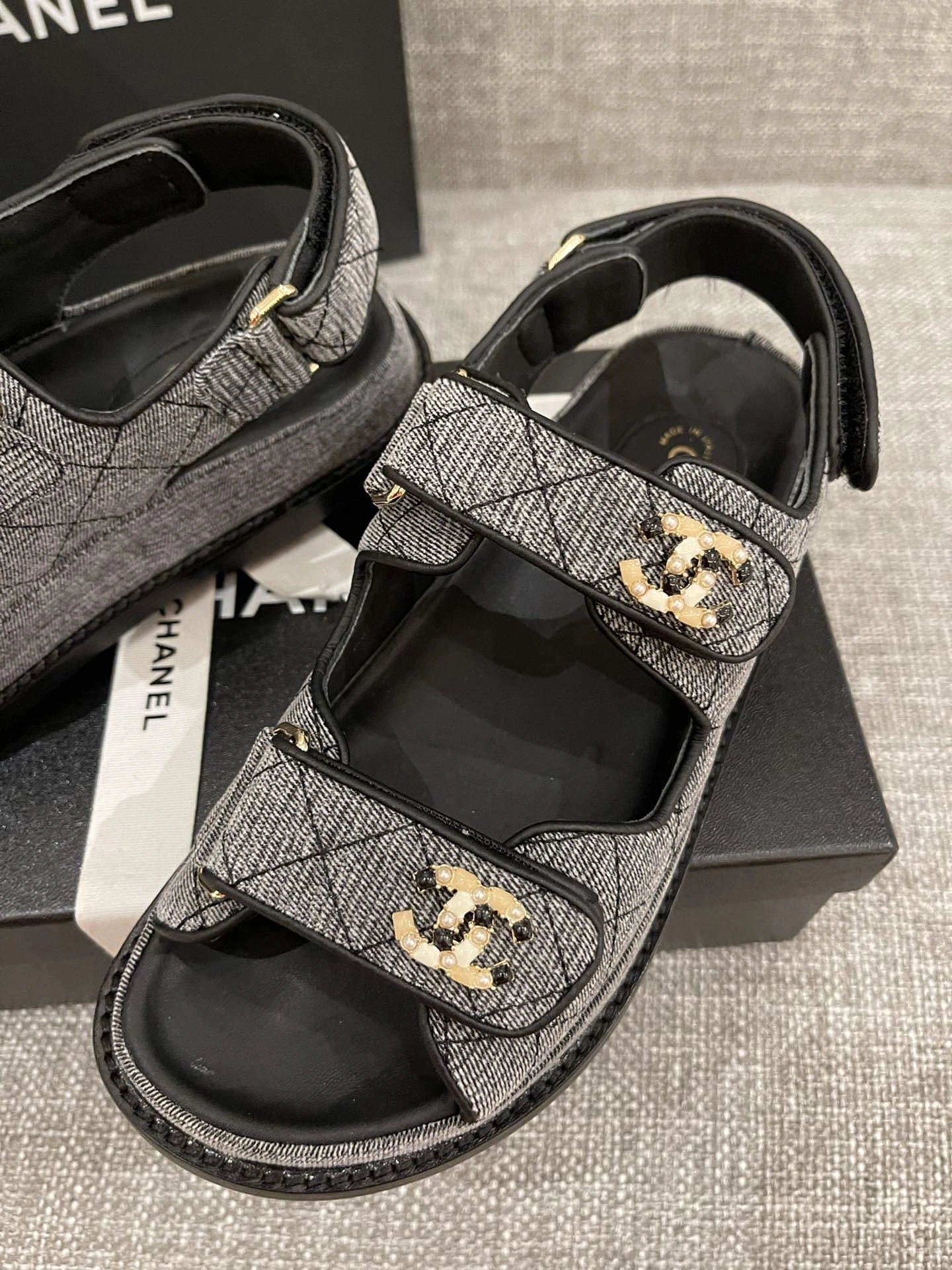 coco- G35927 X56243 0L121 item:C-X003F2165Y