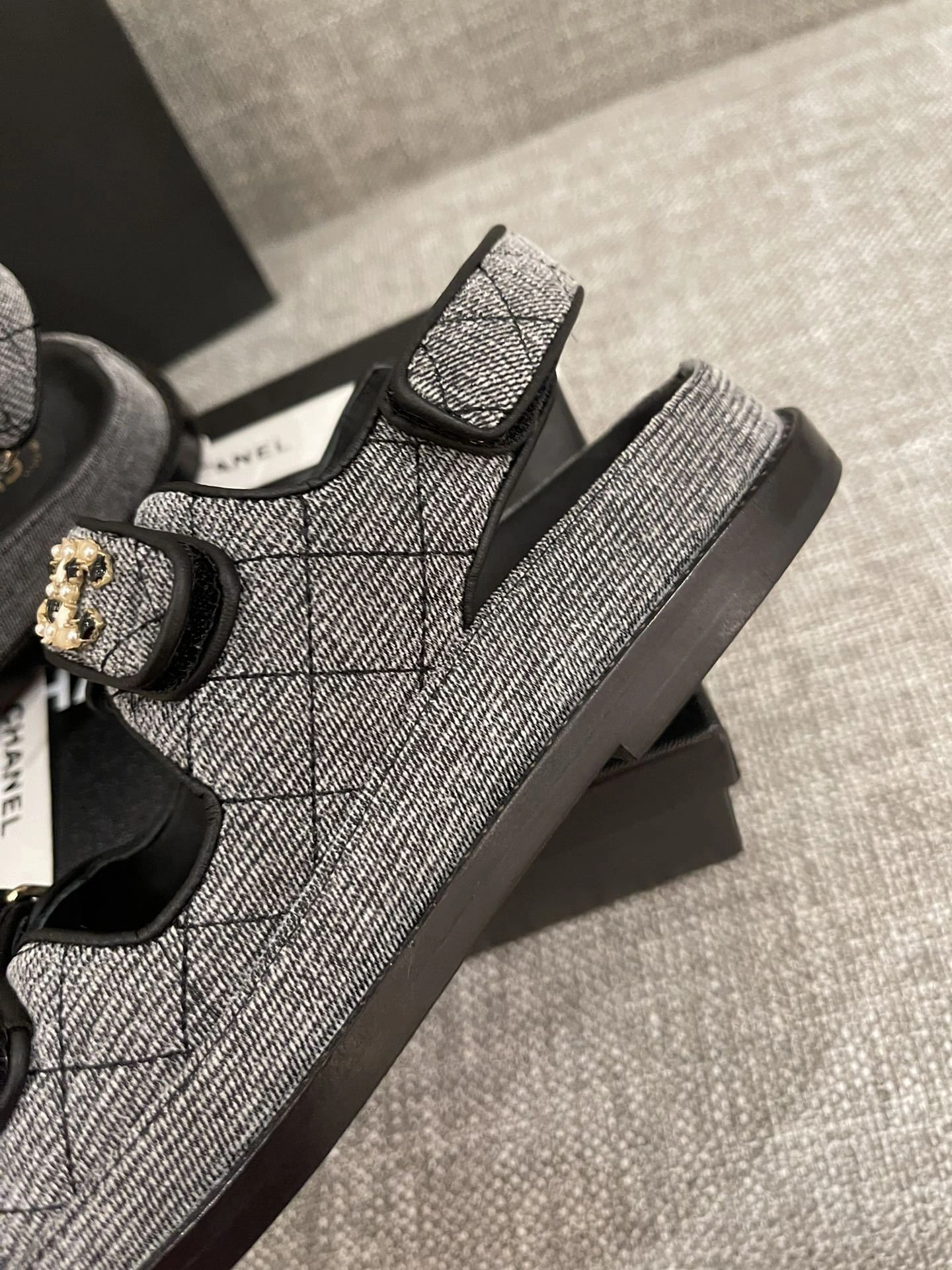 coco- G35927 X56243 0L121 item:C-X003F2165Y
