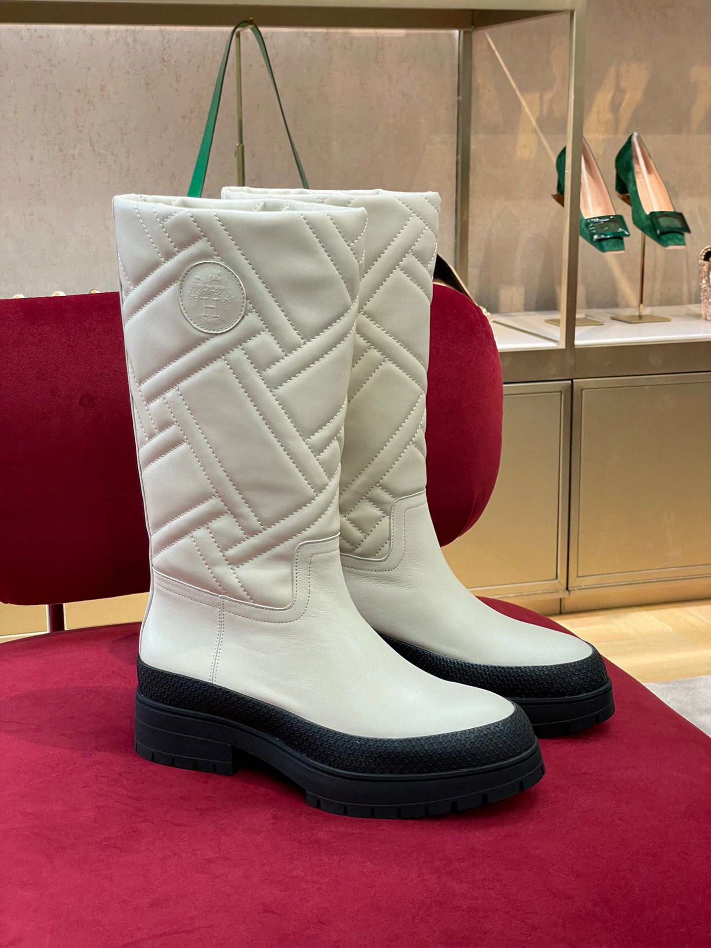 coco- fw22 new arrival 2022 FUJI item:B-X158J2314